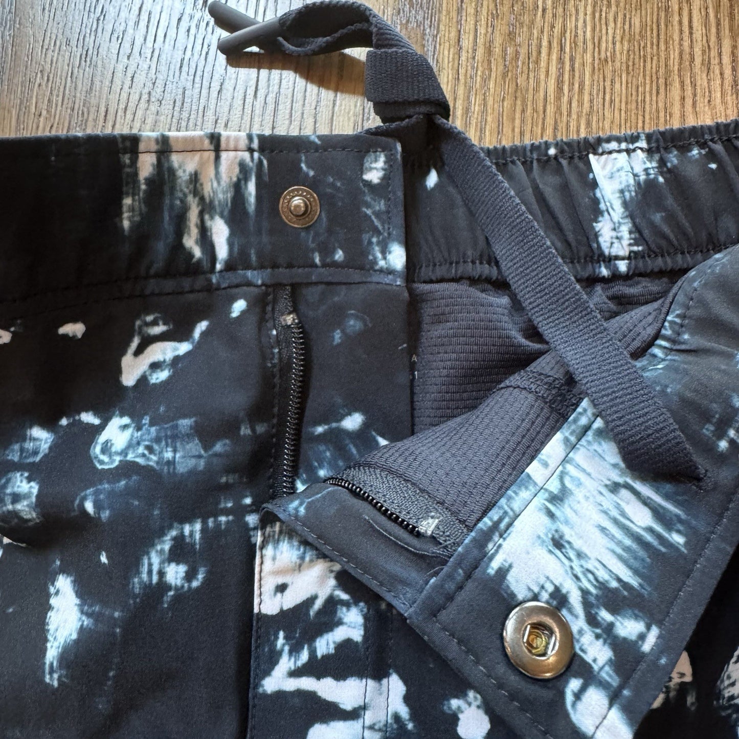 VRST Men’s 5” Resort Shorts Size M Indigo Craft Swim Trunks Slim Fit NWT