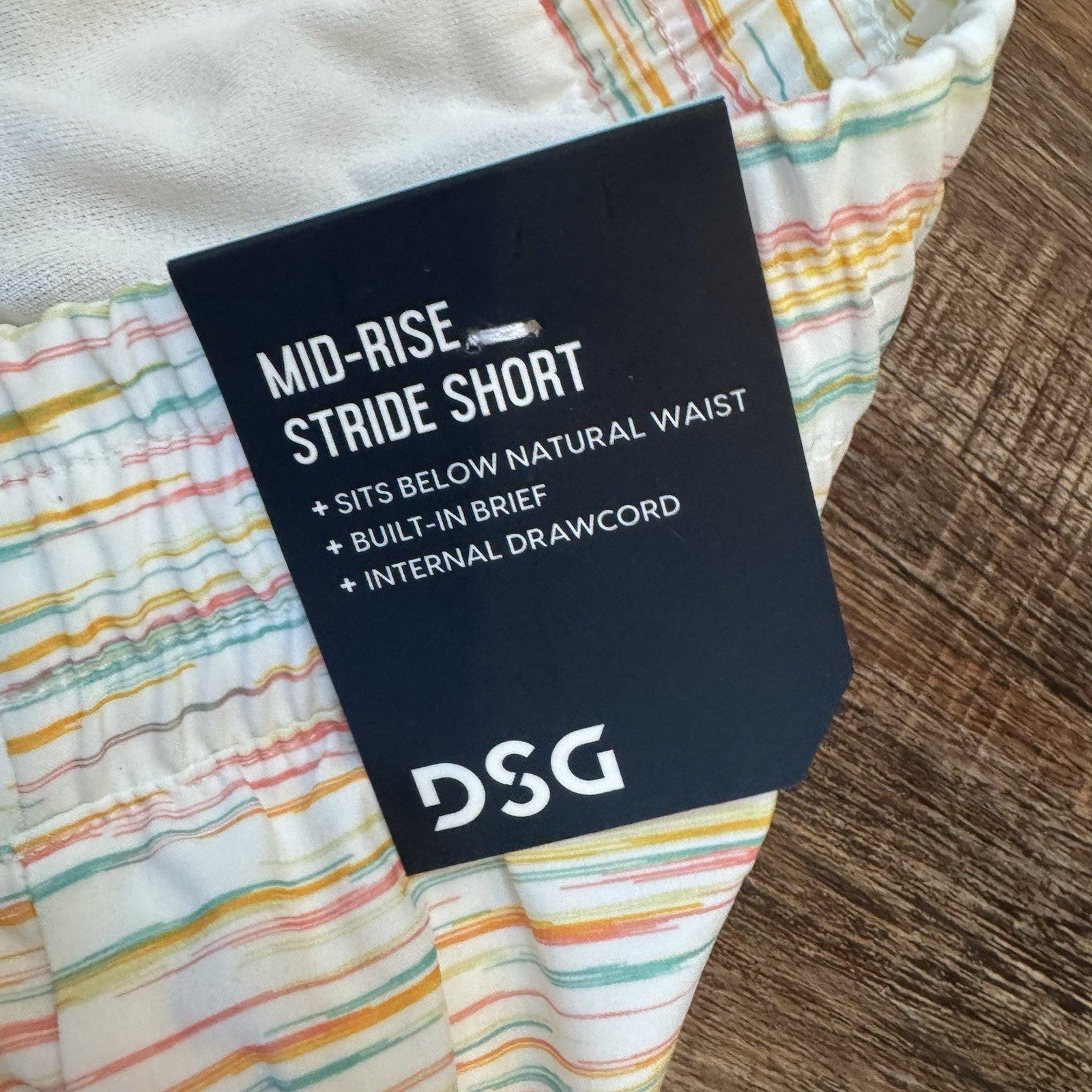 DSG Girls Stride Shorts Size L White Multi Spacedye NWT Built-In Liner $20