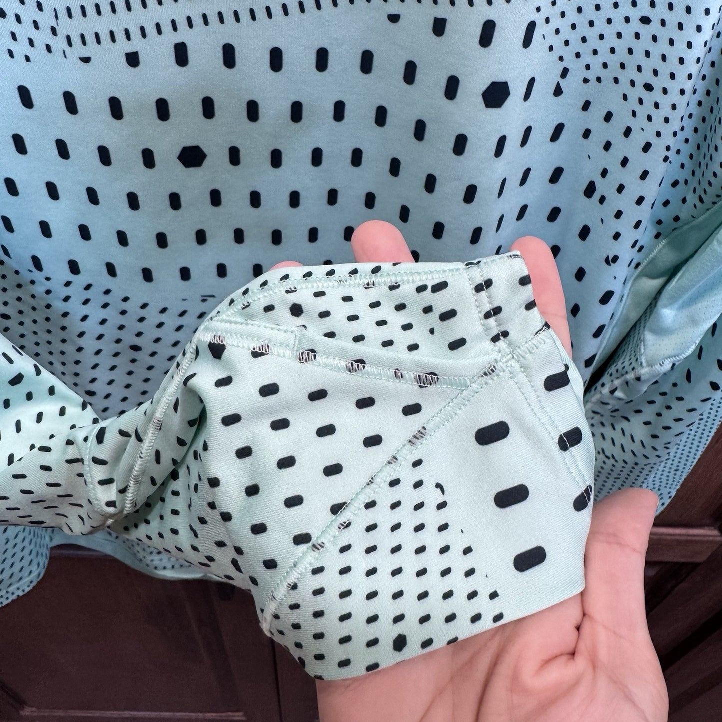 Under Armour ColdGear Fitted Long Sleeve Top Women’s L Blue Print Dot