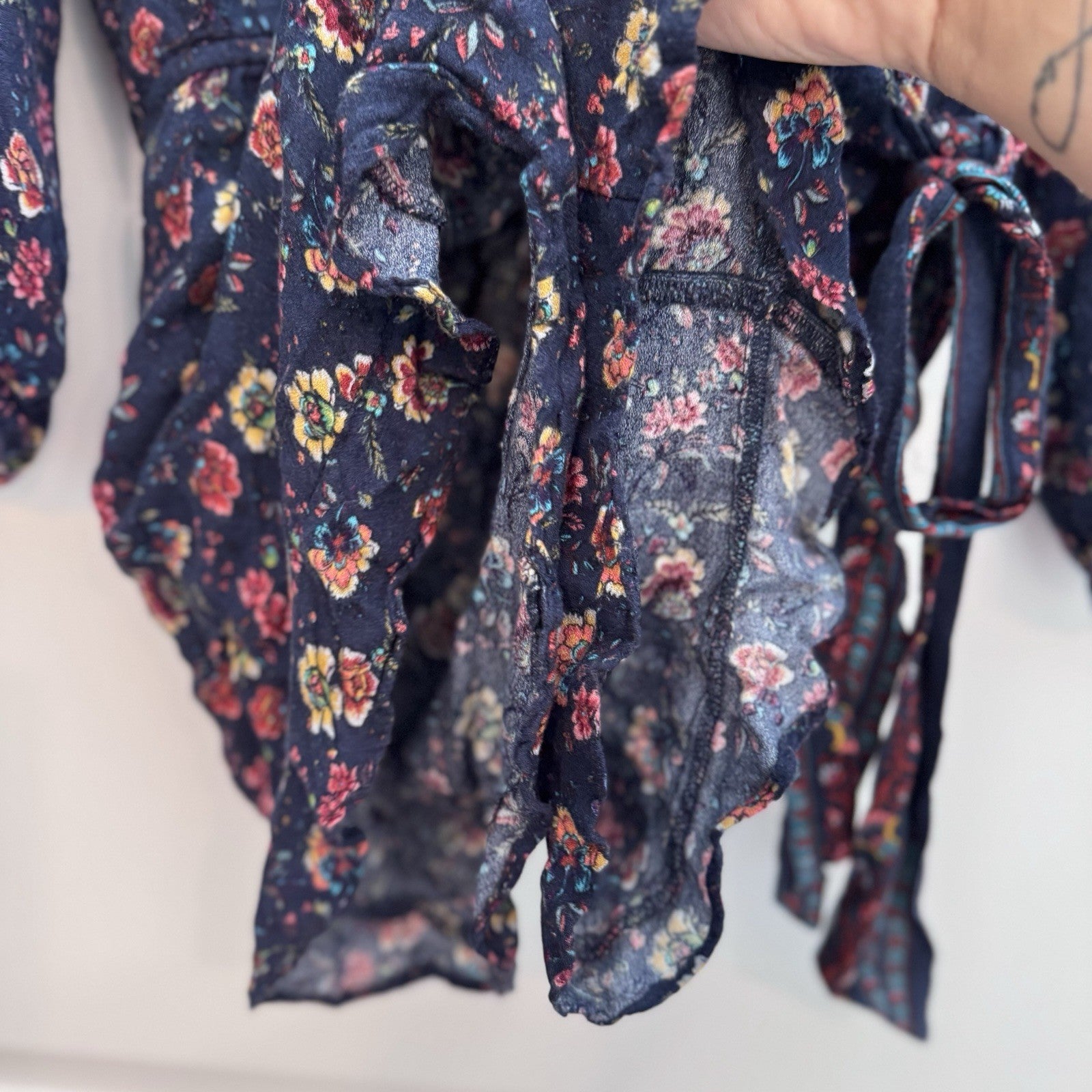 American Eagle Outfitters Navy Floral Wrap Romper Small S Boho Viscose