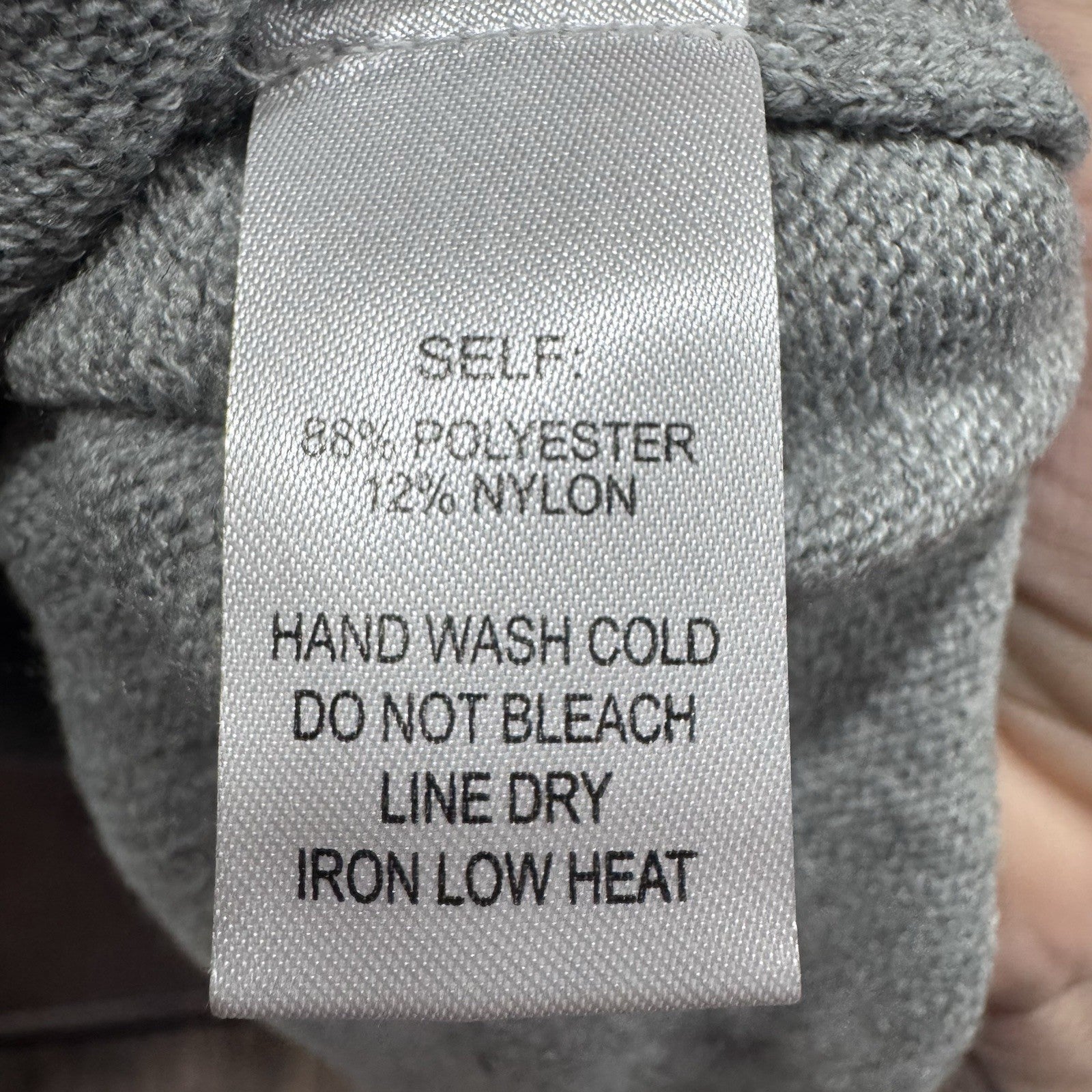 FABLE Women’s Gray Chunky Turtleneck Sweater Size Large Soft Knit Pullover Cozy