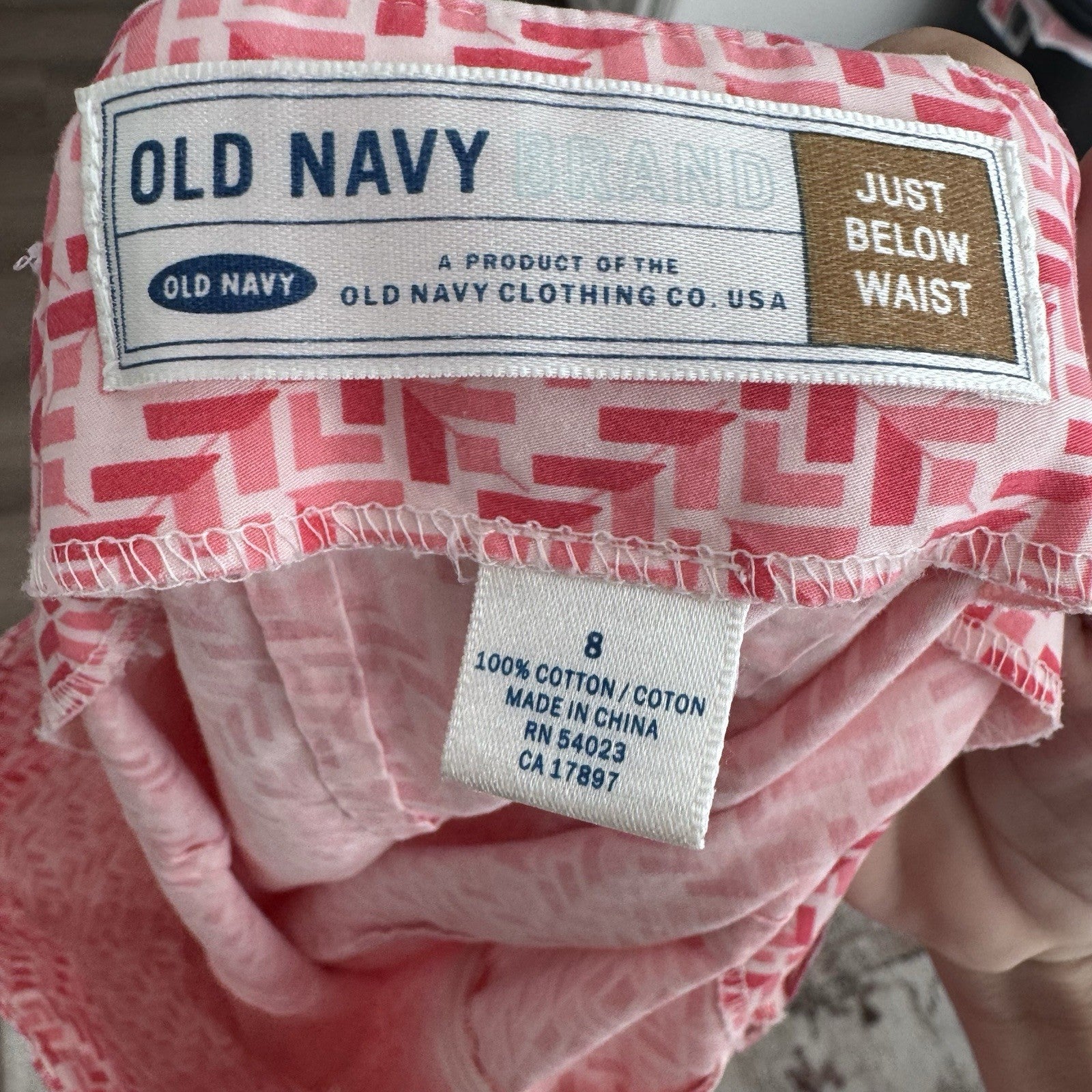 Old Navy Y2K Pink Geometric Print A-Line Skirt Women’s Sz 8 Cotton 2005