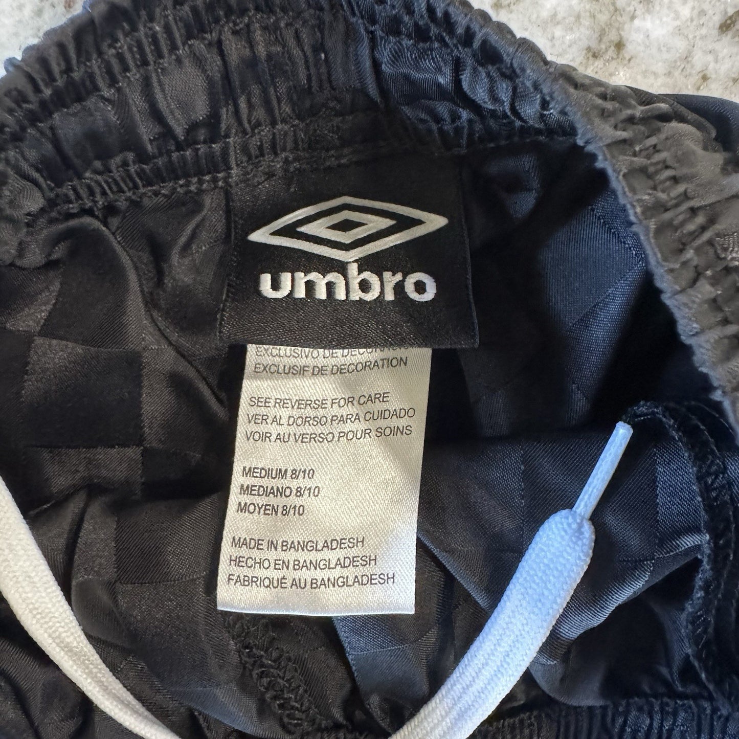 Umbro Boys Shorts Medium 8/10 Black Checkered Nylon Athletic Sportswear