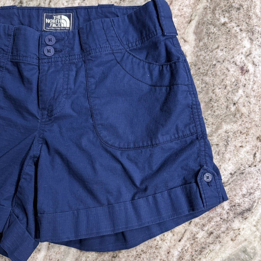 The North Face women's shorts size us 2 Regular