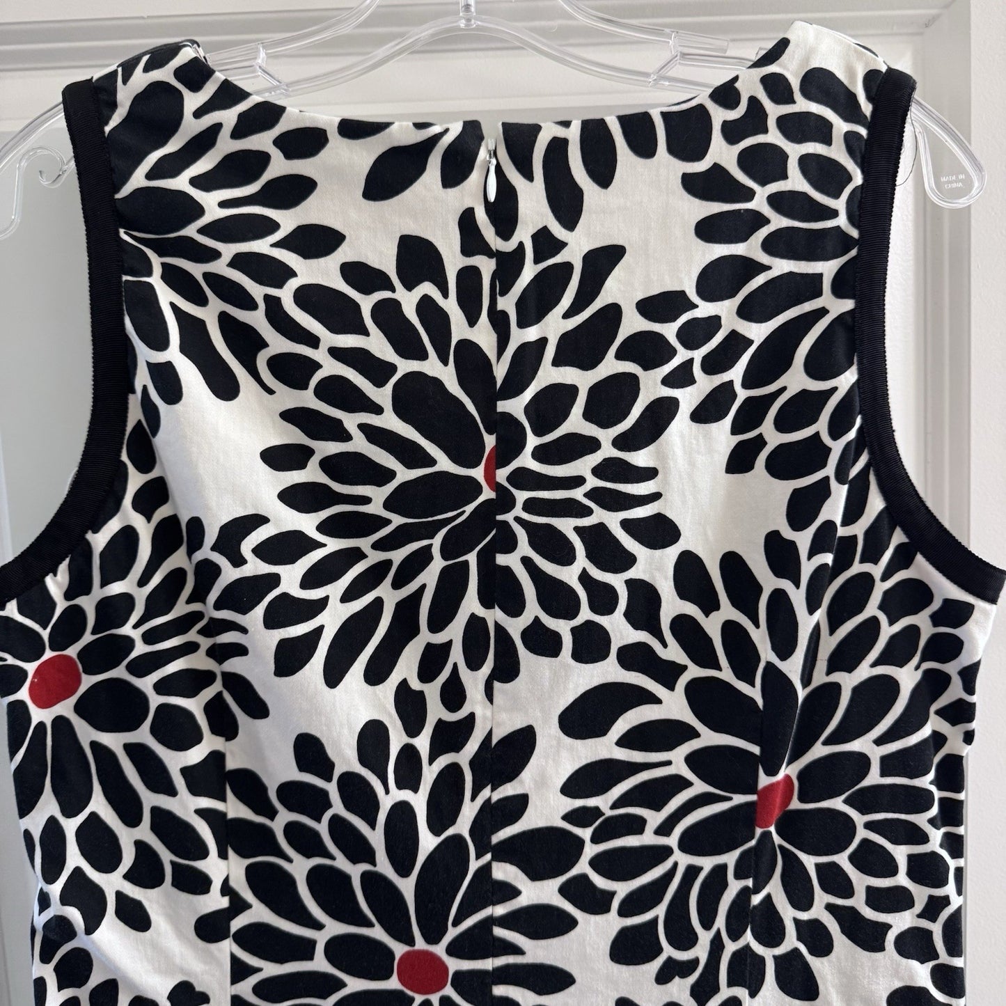 Talbots Sleeveless Sheath Dress Size 14 Floral Black White Red Made in USA