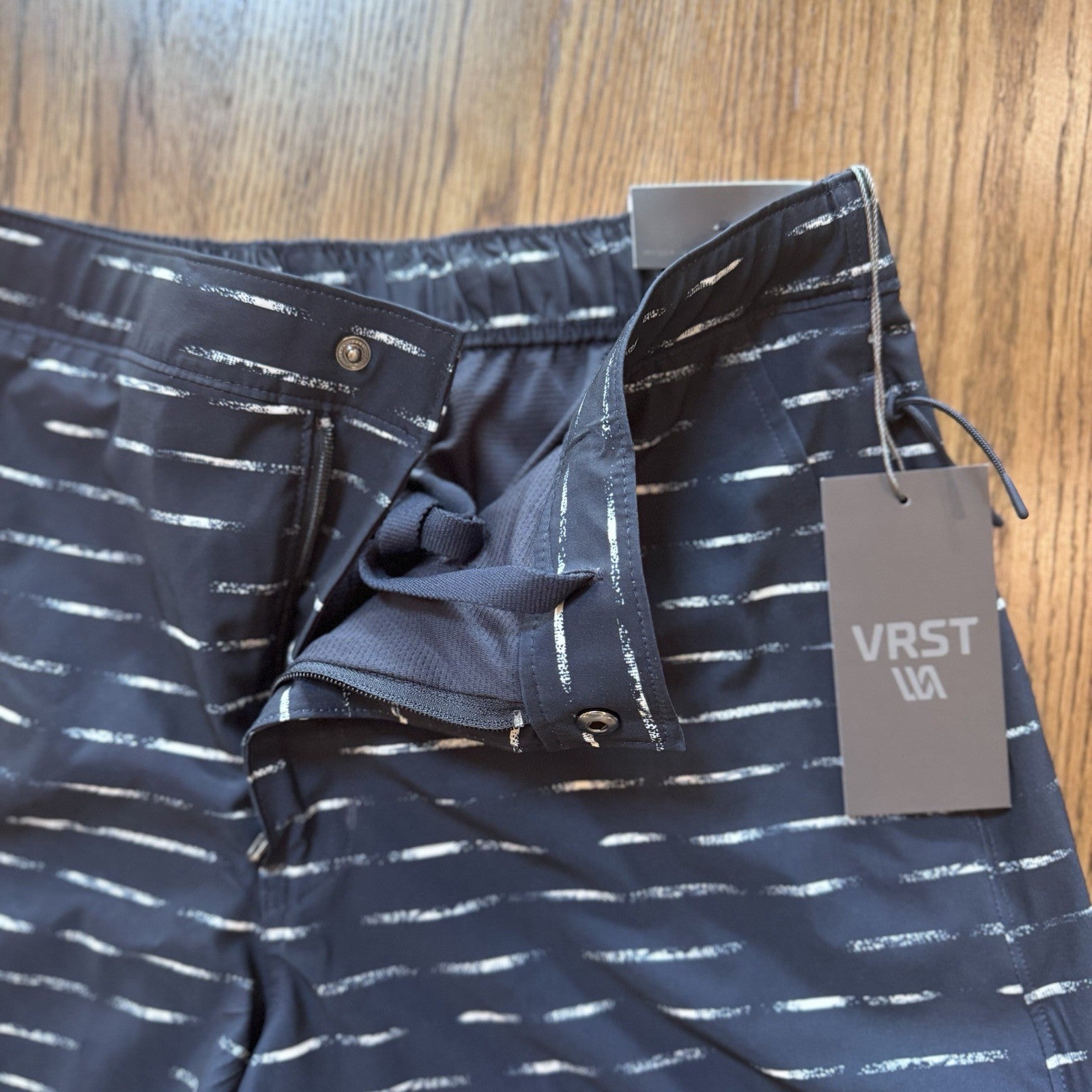 NWT VRST Men’s Slim Fit Swim Shorts M Navy Dash Print 5” Inseam Boxer Liner