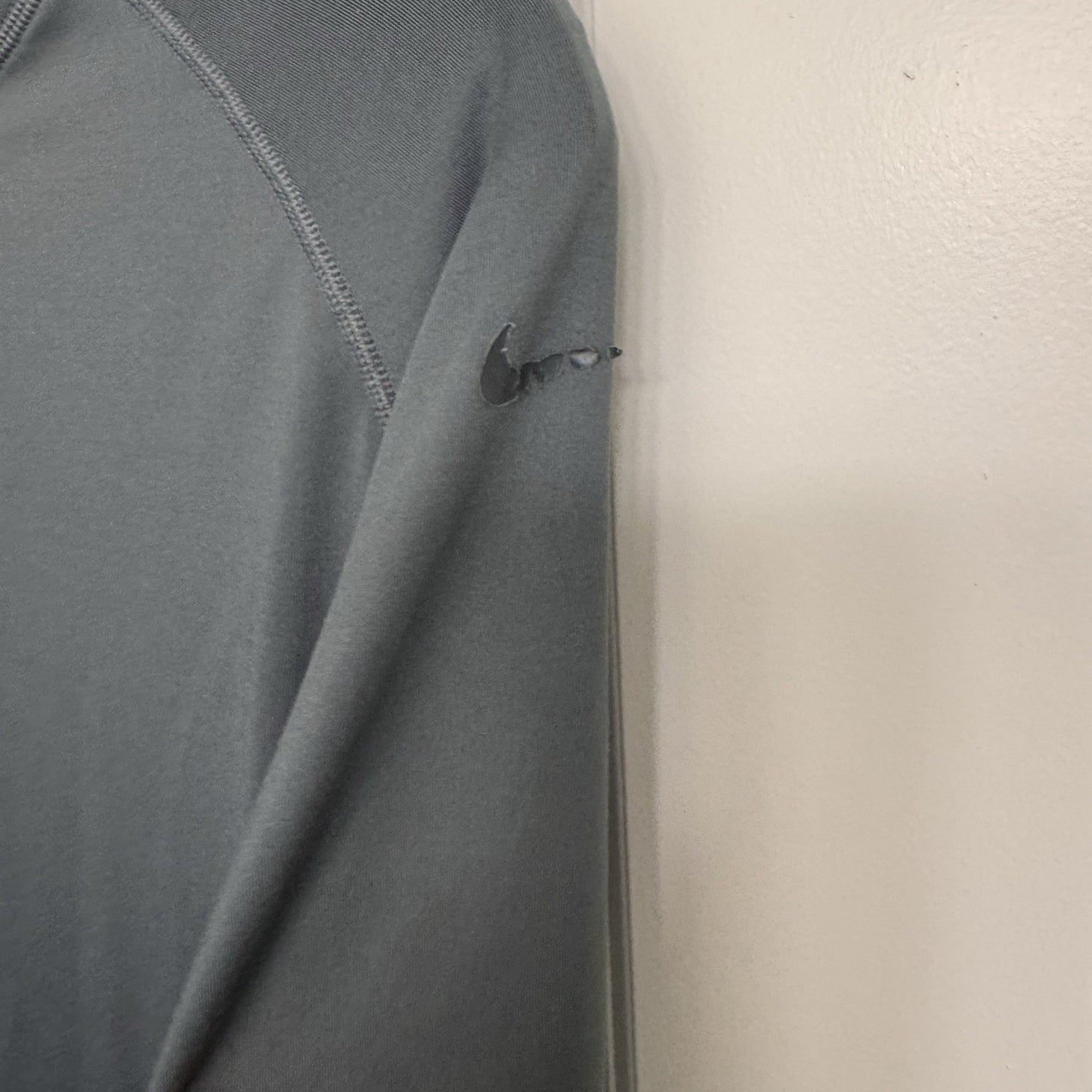 Nike Pro Compression Long Sleeve Shirt Men’s M Gray Dri-Fit