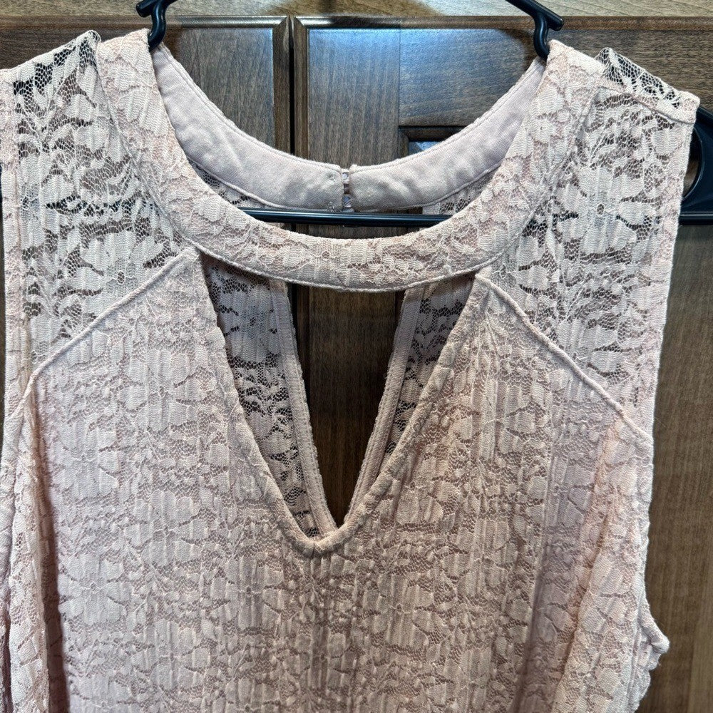 Torrid Super Soft Sleeveless Lace Babydoll Top Blush Pink Size 1 Plus Stretch