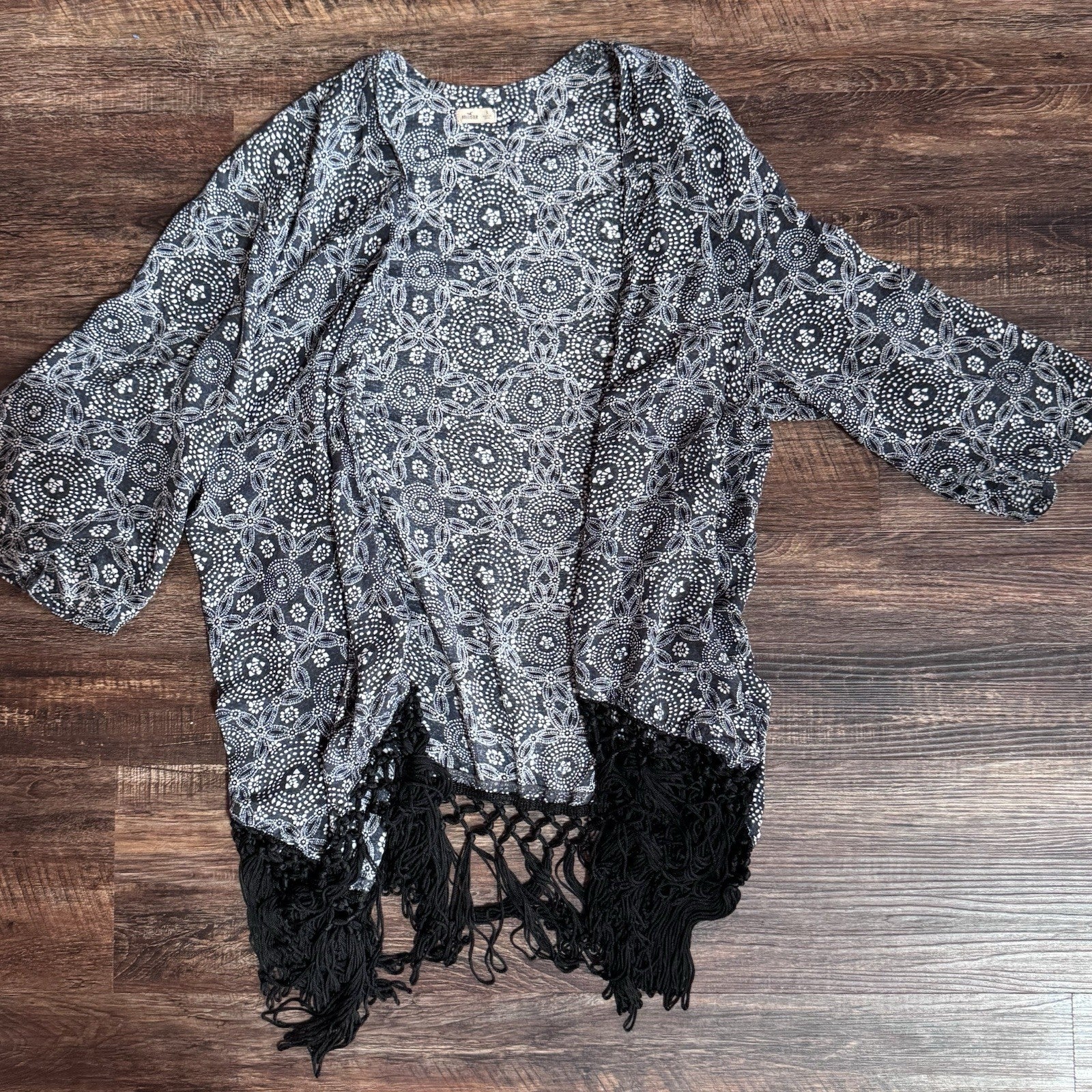 EUC HOLLISTER BIKINI COVER UP WITH FRINGE SIZE LARGE