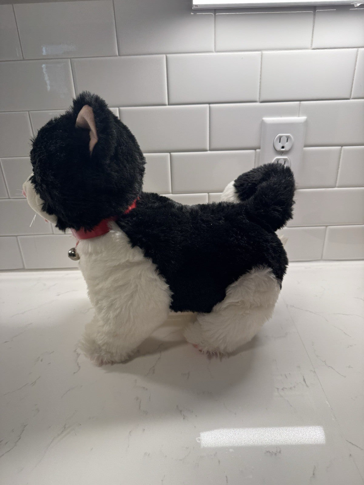 Vintage 2001 MGA Plush Battery Operated Interactive Black & White Cat