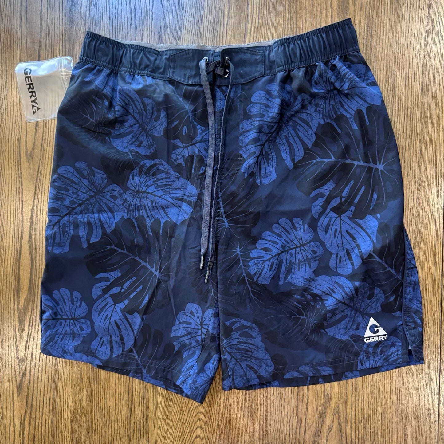 Gerry Men’s Swim Trunks Size L Blue Leaf Print Board Shorts