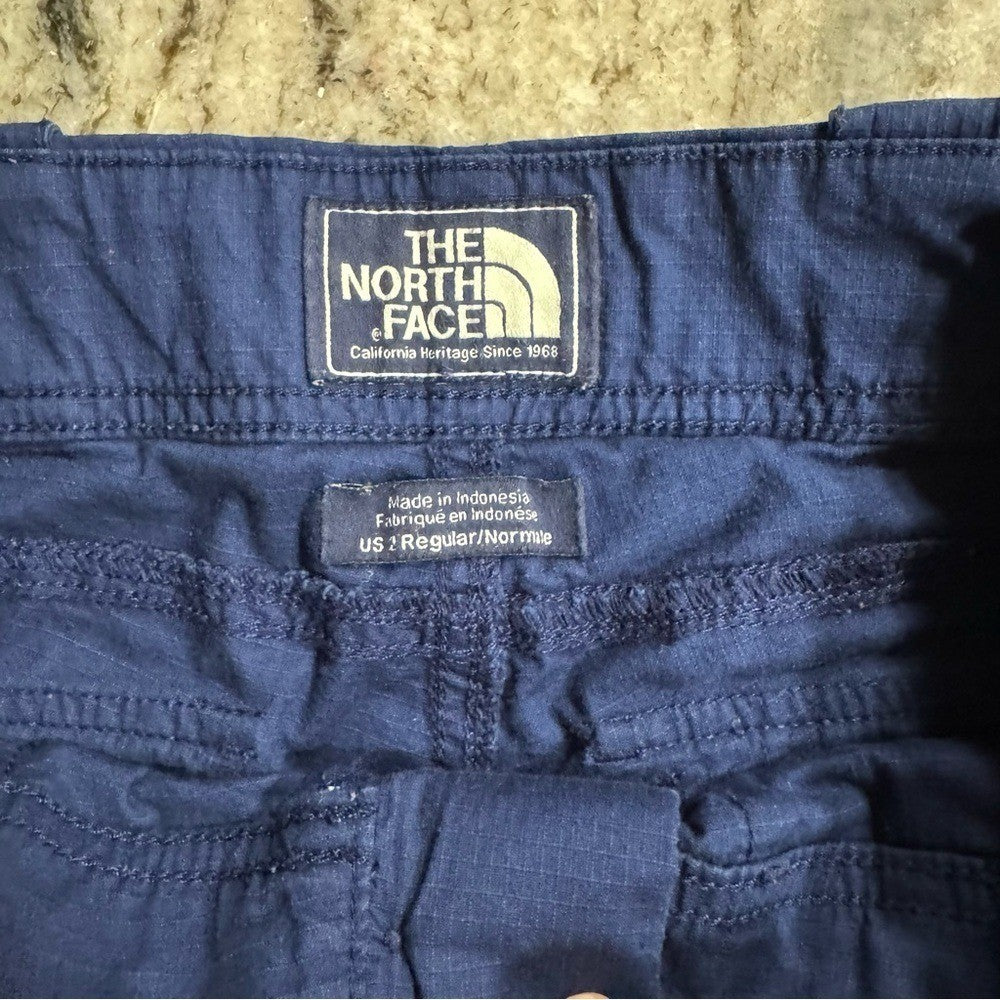 The North Face women's shorts size us 2 Regular