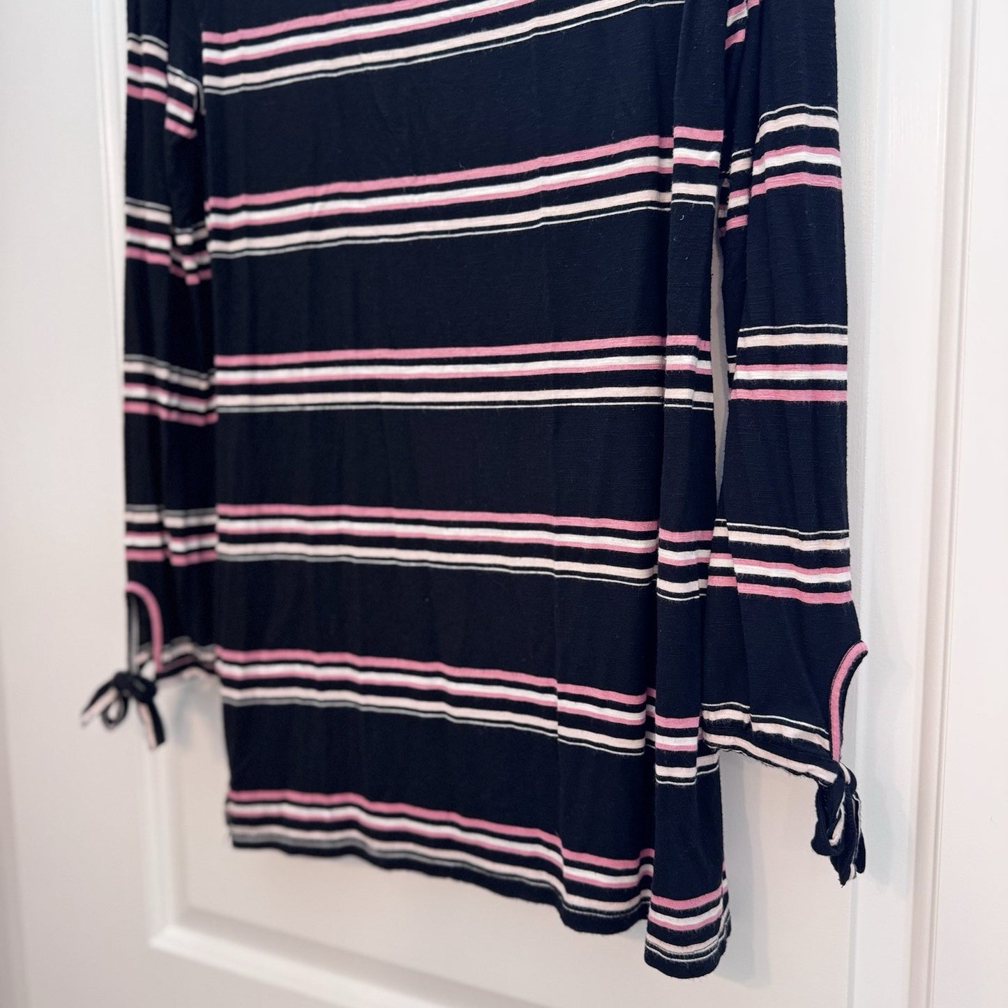 White House Black Market Top Medium Black Pink Stripe Long Sleeve Tie Cuff