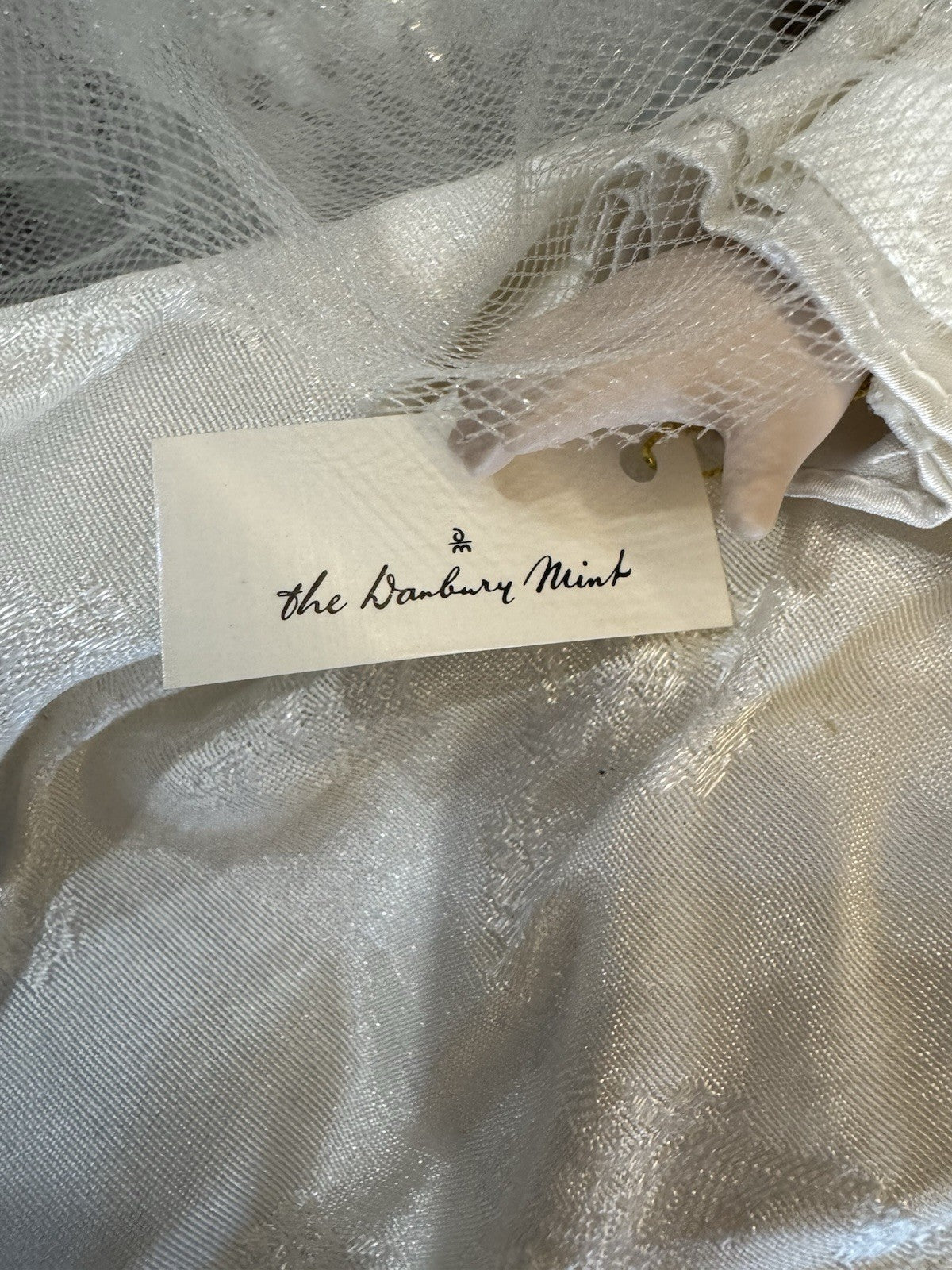 Vintage Danbury Mint Abigail A Colonial Bride Brides of America Doll Rare