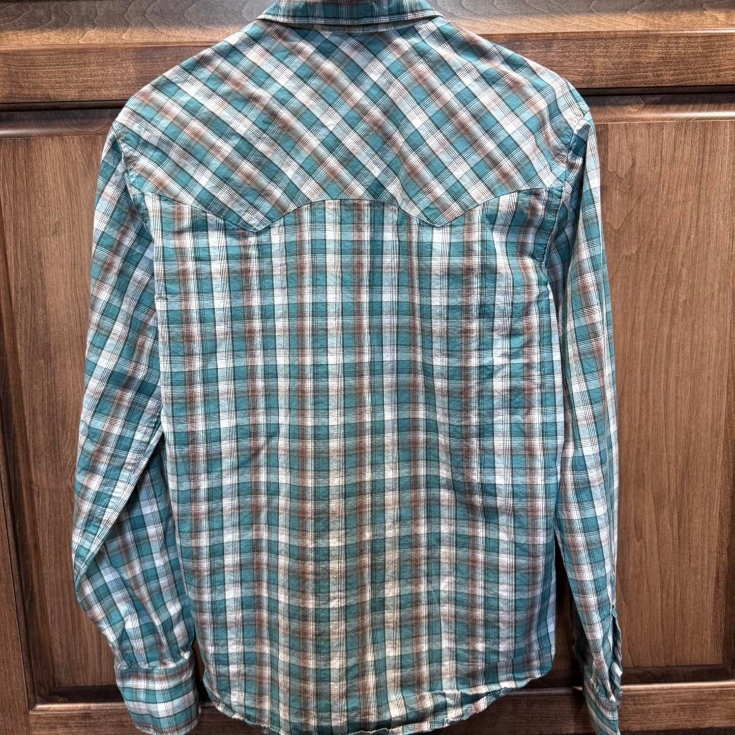 Wrangler Men's Retro Modern Fit Long Sleeve Snap Shirt size small