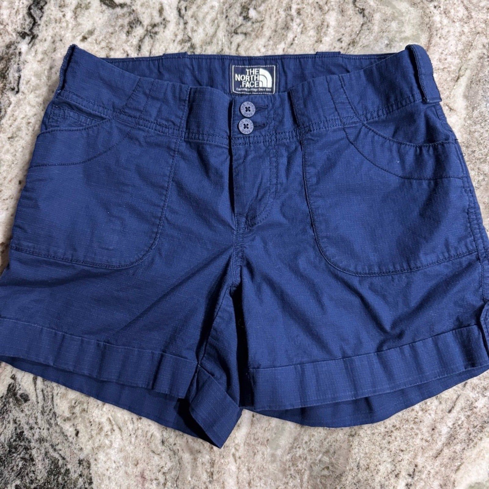 The North Face women’s shorts size us 2 Regular