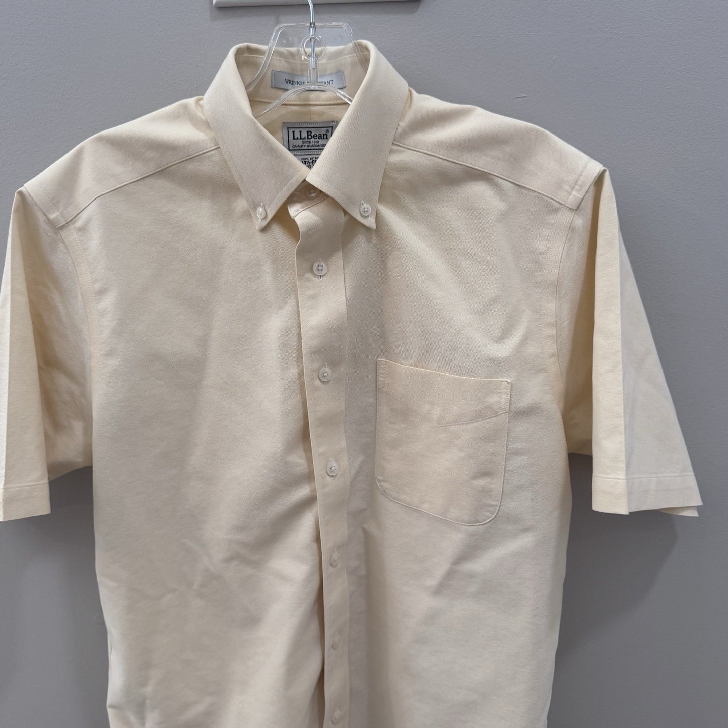 L.L. Bean Men’s Beige Short Sleeve Button Down Shirt 100% Cotton 14.5 Reg