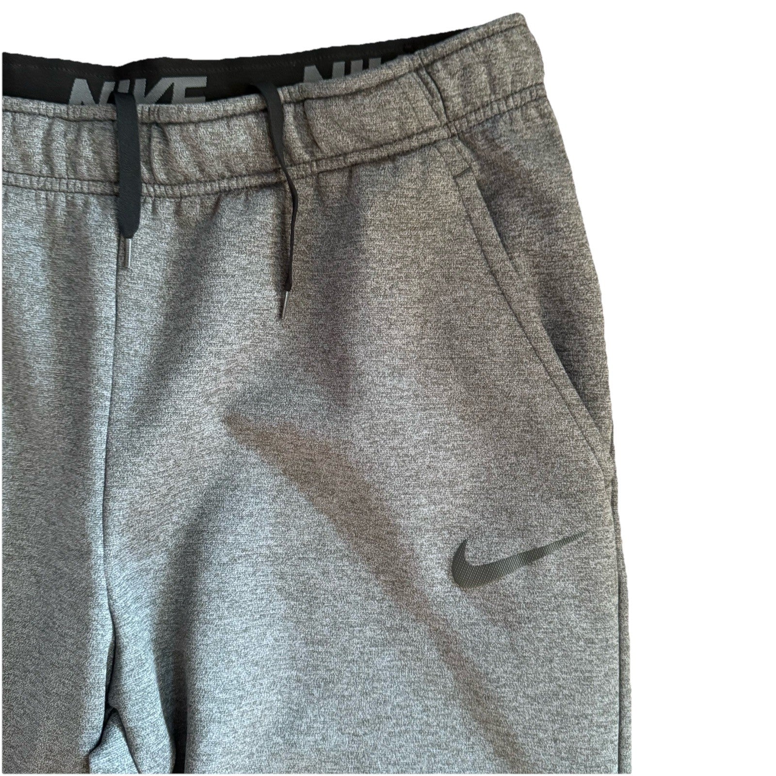 Nike Men’s Gray Fleece Jogger Pants Size Large | Style 932253-071 | Drawstring