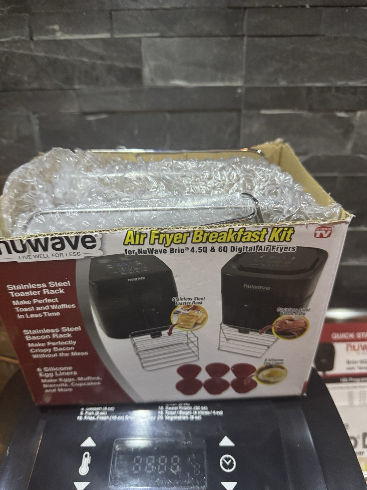 Nuwave 6-quart Brio Healthy Digital Air Fryer - Black New open Box EXTRAS