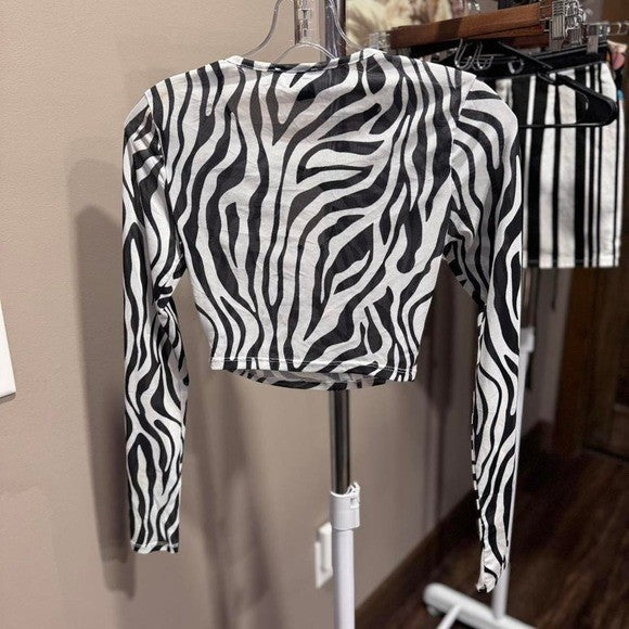 Princess Polly size 2 Mesh Black and white zebra print long sleeve crop top