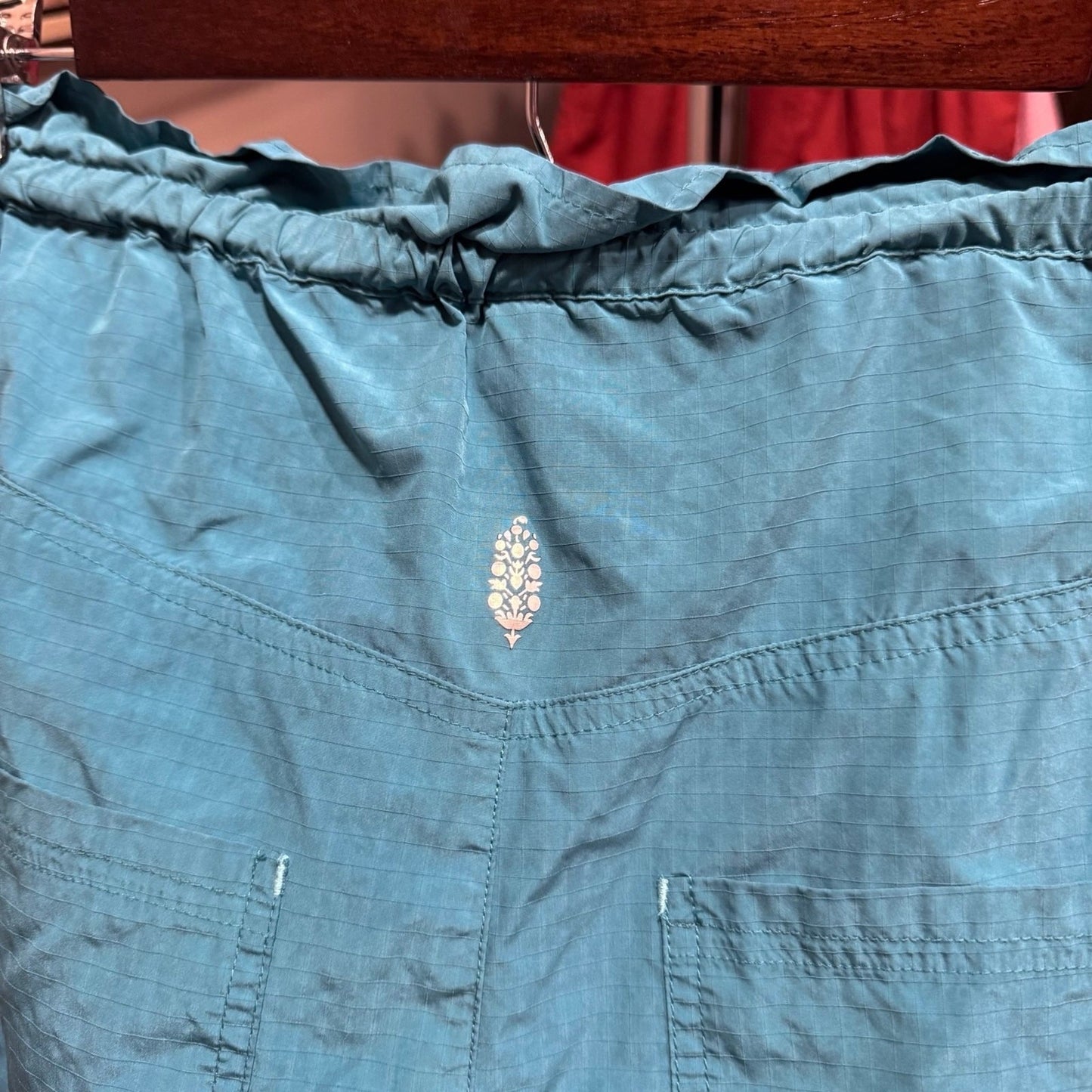 Free People Movement Off the Grid Cargo Shorts size Medium
