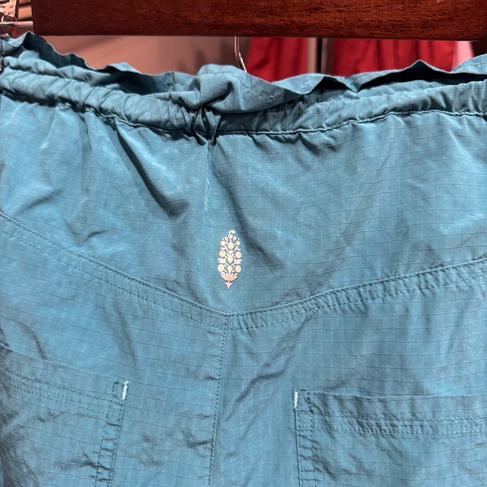 Free People Movement Off the Grid Cargo Shorts size Medium