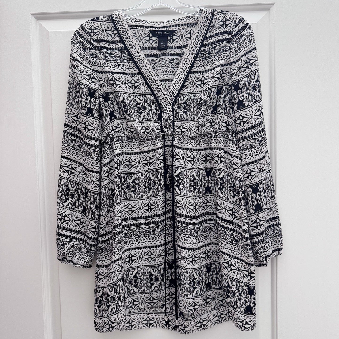 White House Black Market Tunic Top Size 2 Black White Geometric Print Boho