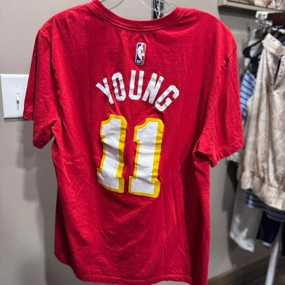 Red and yellow Nike NBA Atlanta Hawks tee Trey Young number 11 size M #NBA