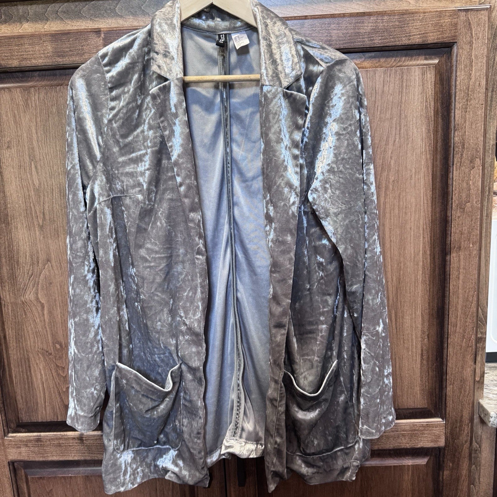 Divided by H&M Crushed Velvet Open Front Blazer Jacket Gray Silver Size Medium