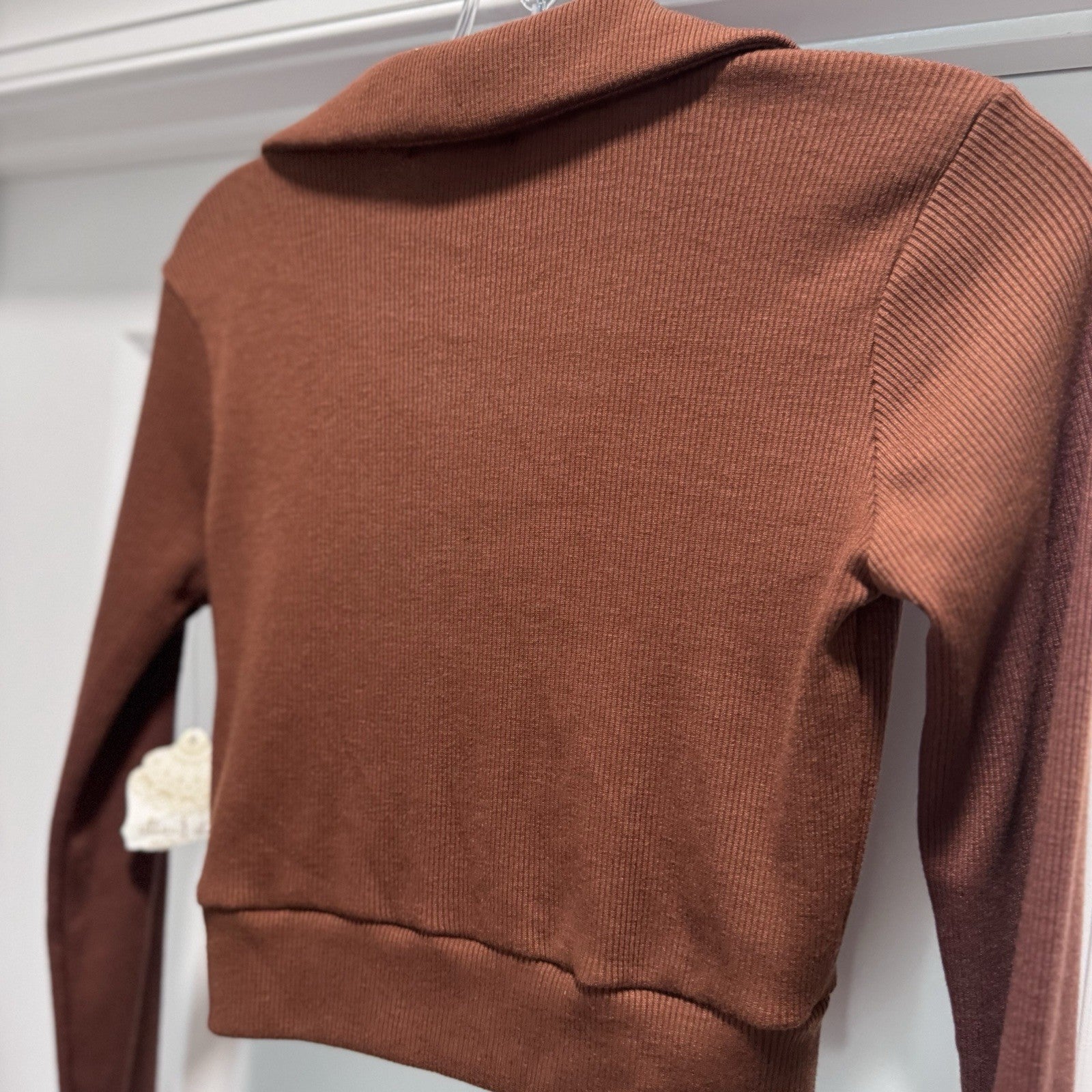 Altar’d State Cropped Sweater Top XS Cappuccino Brown Long Sleeve Collared NWT