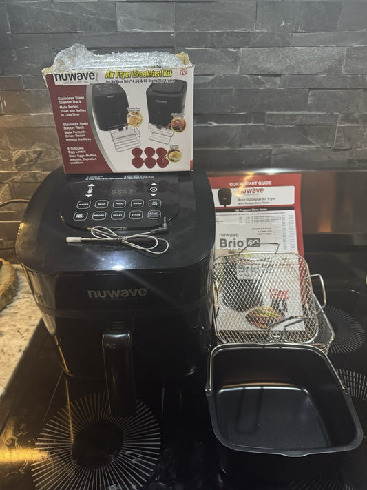Nuwave 6-quart Brio Healthy Digital Air Fryer - Black New open Box EXTRAS