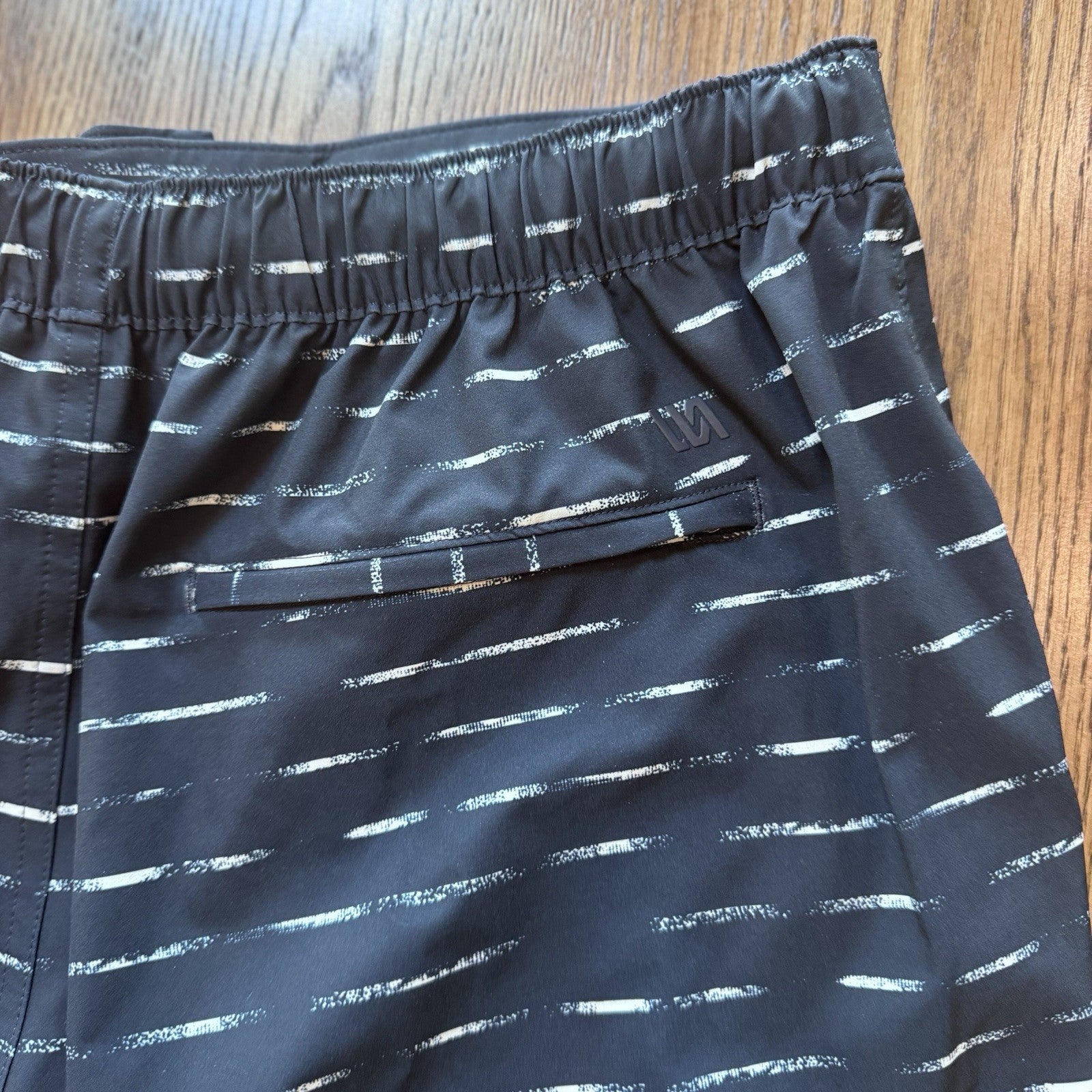 NWT VRST Men’s Slim Fit Swim Shorts M Navy Dash Print 5” Inseam Boxer Liner
