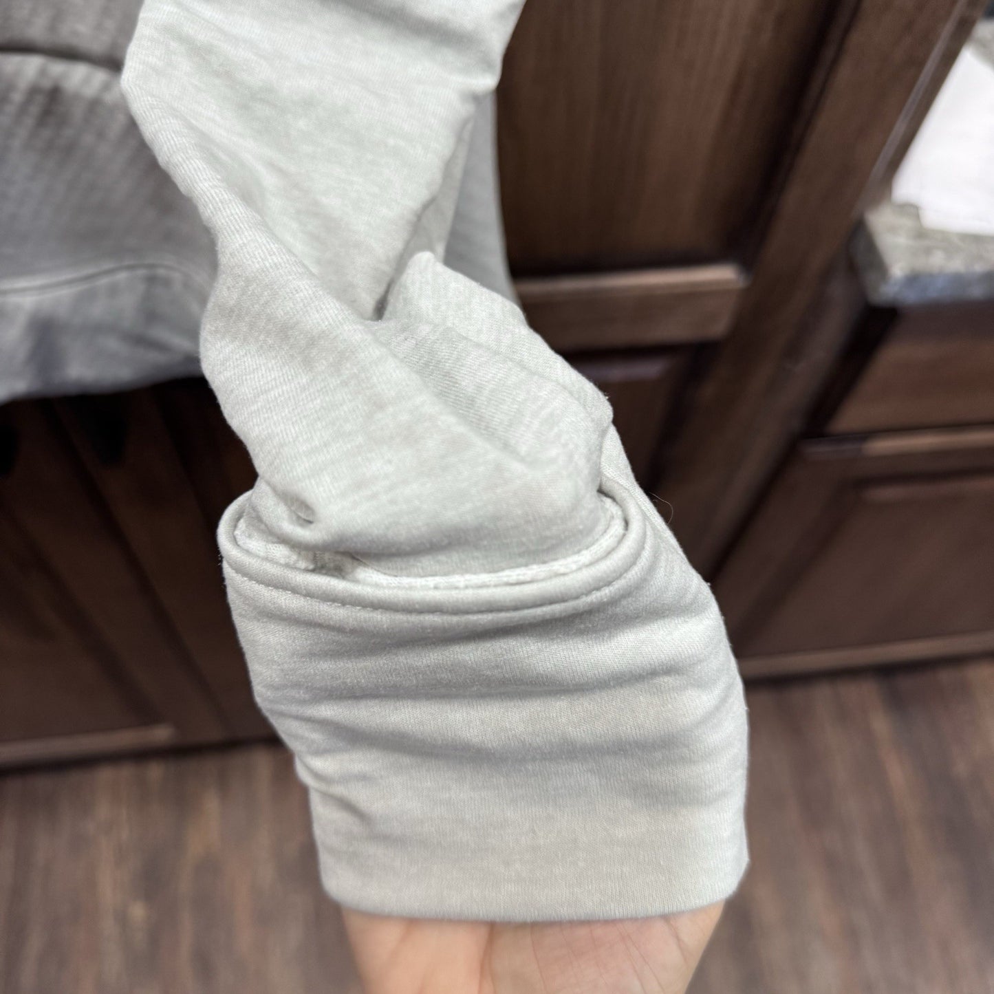 GapFit Funnel Neck Light Gray Pullover Sweatshirt Women’s Large