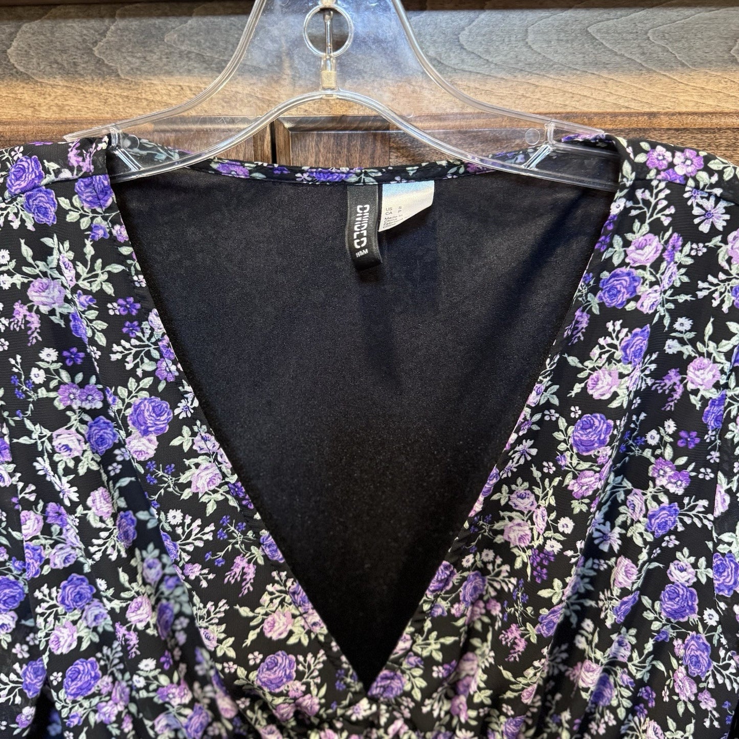 DIVIDED H&M Black Floral Babydoll Mini Dress Long Sleeve V-Neck Size SMALL