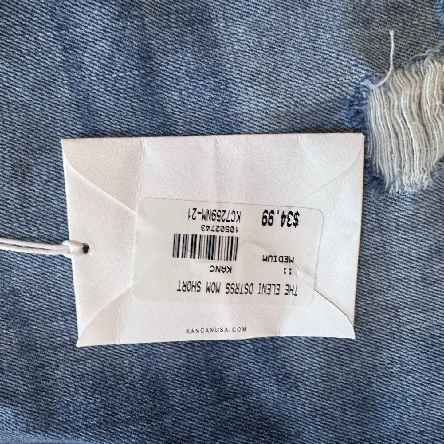 KanCan High Rise Distressed Denim Mom Shorts Size 11/29 Medium Wash Frayed Hem