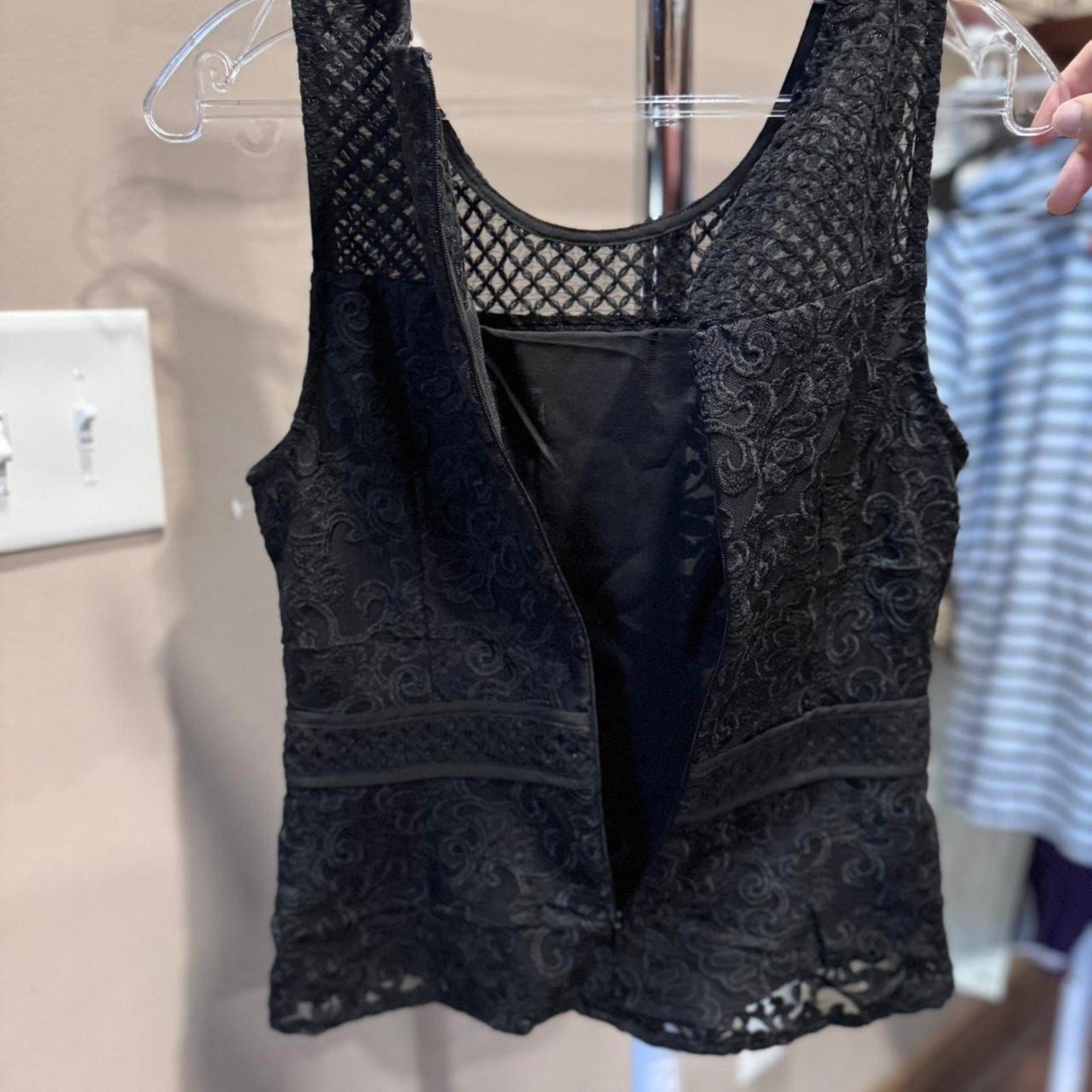 Skies Are Blue Ramilah Peplum Blouse black women’s size small