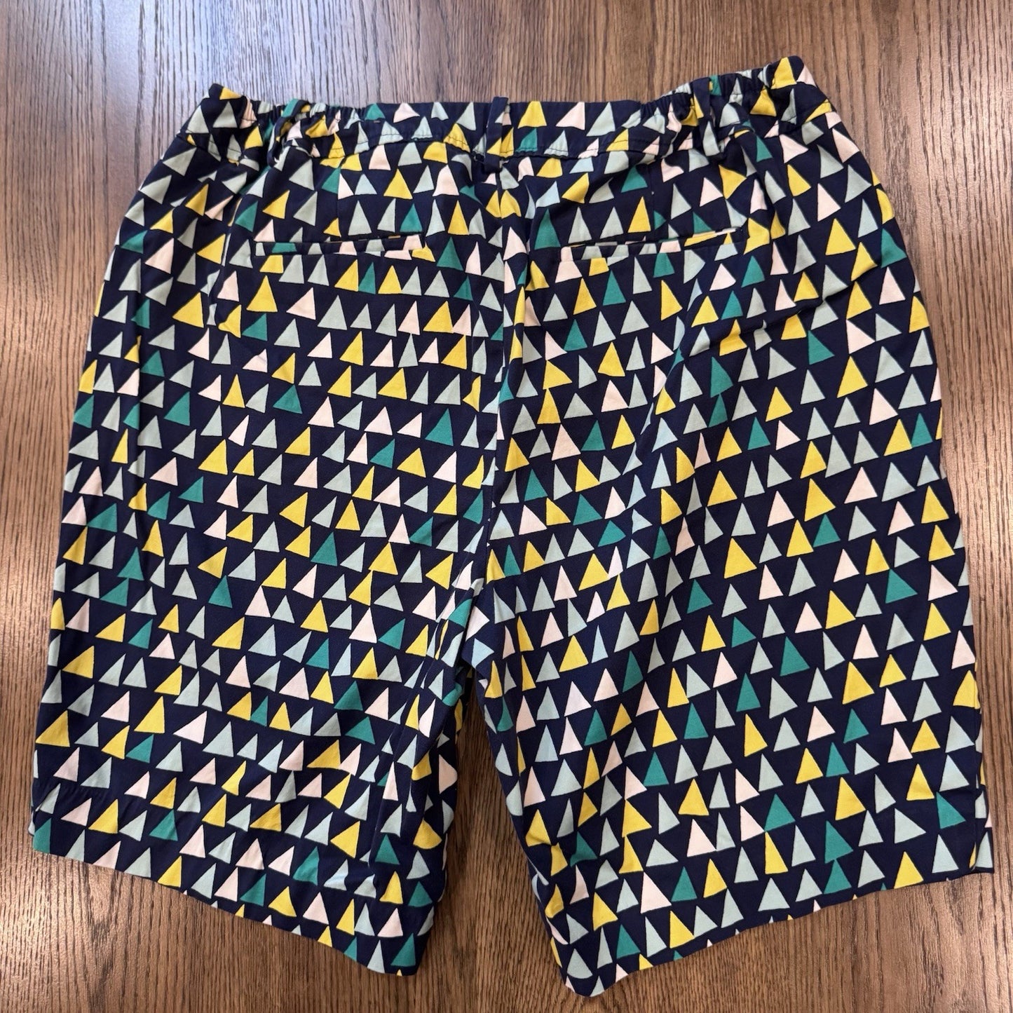 Talbots Perfect Shorts Size 14W | Colorful Triangle Print | Stretch Cotton