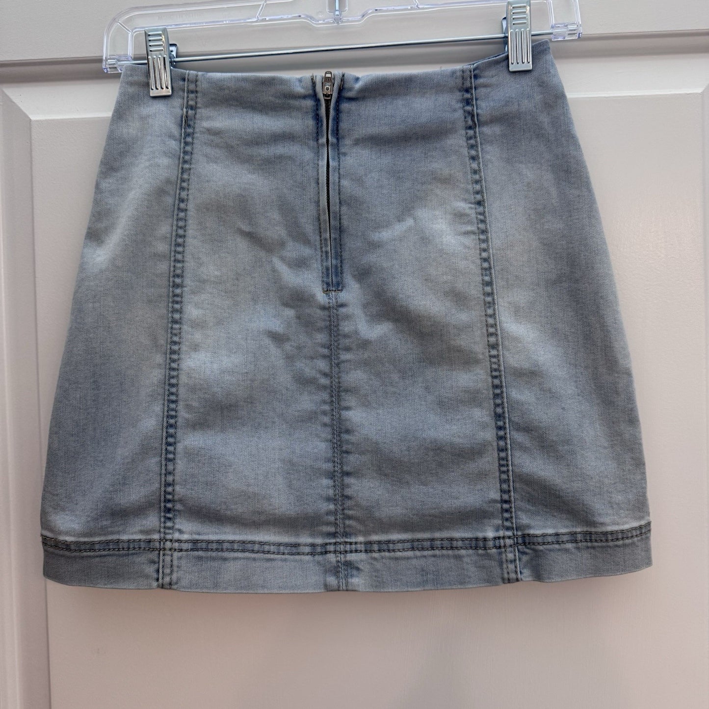 Wild Fable Denim Mini Skirt Size 0 Blue High Waist Stretch Jean Skirt Y2K Trendy