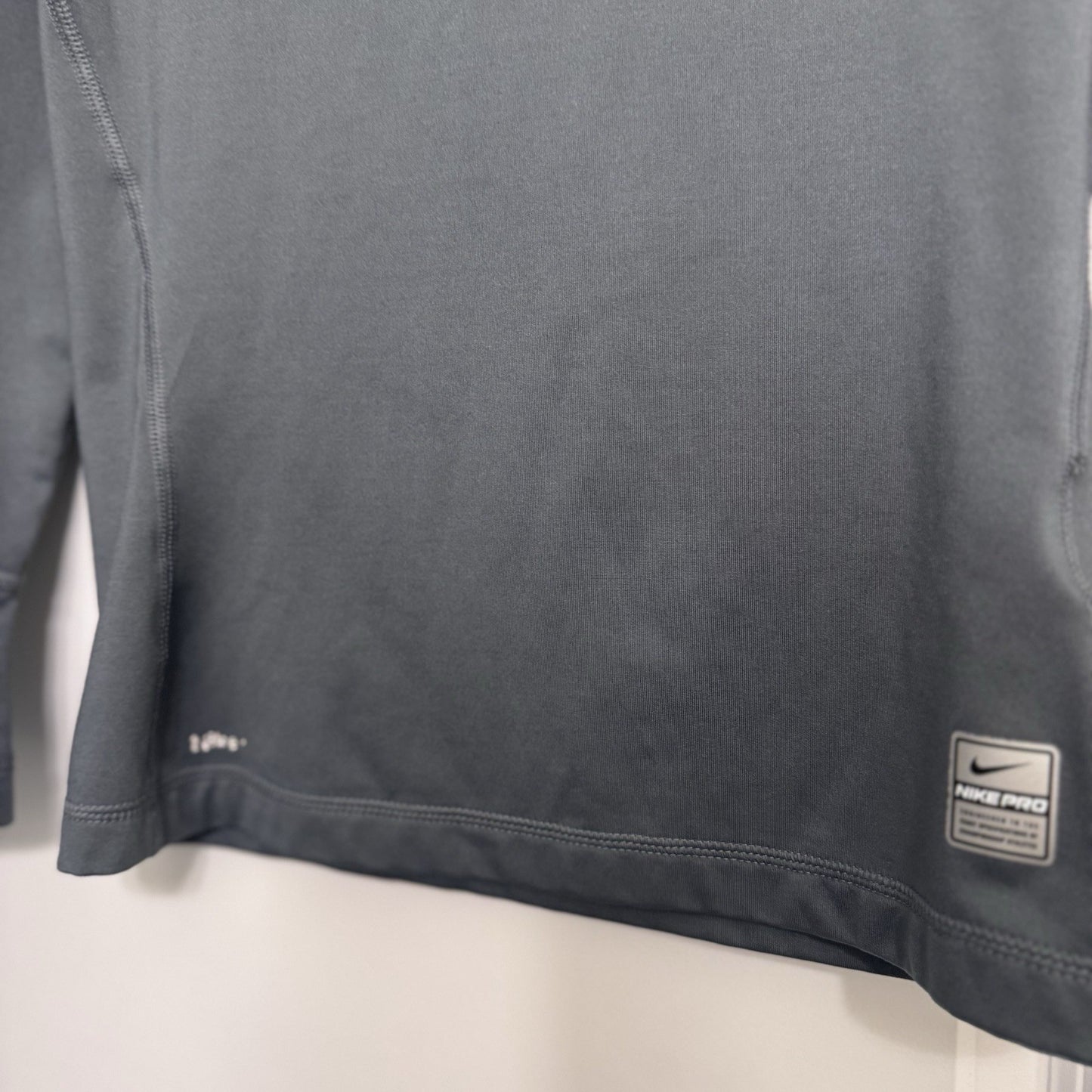 Nike Pro Compression Long Sleeve Shirt Men’s M Gray Dri-Fit
