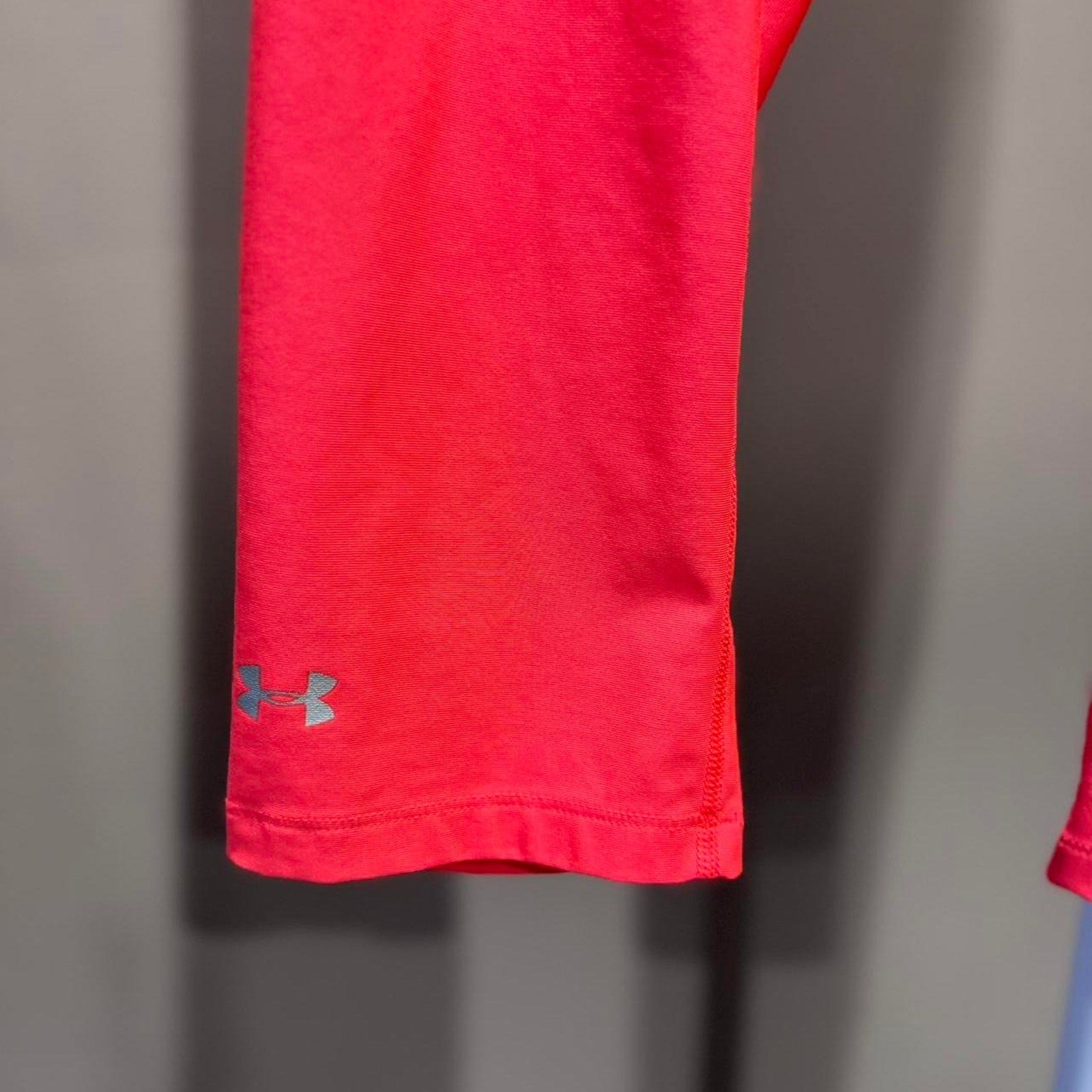 Under Armour Fluorescent Pink Medium Mid-Rise Leggings Fitted Small