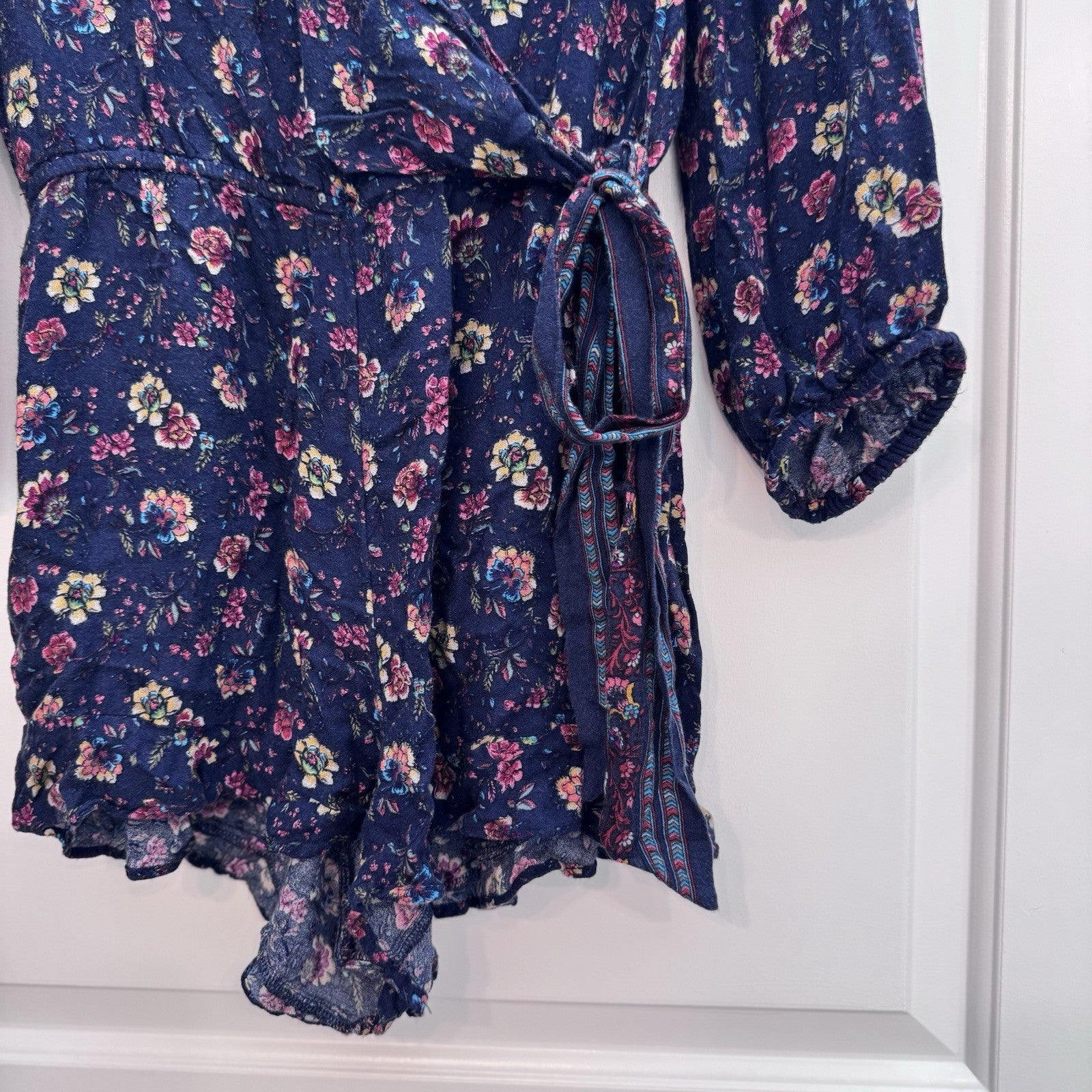 American Eagle Outfitters Navy Floral Wrap Romper Small S Boho Viscose