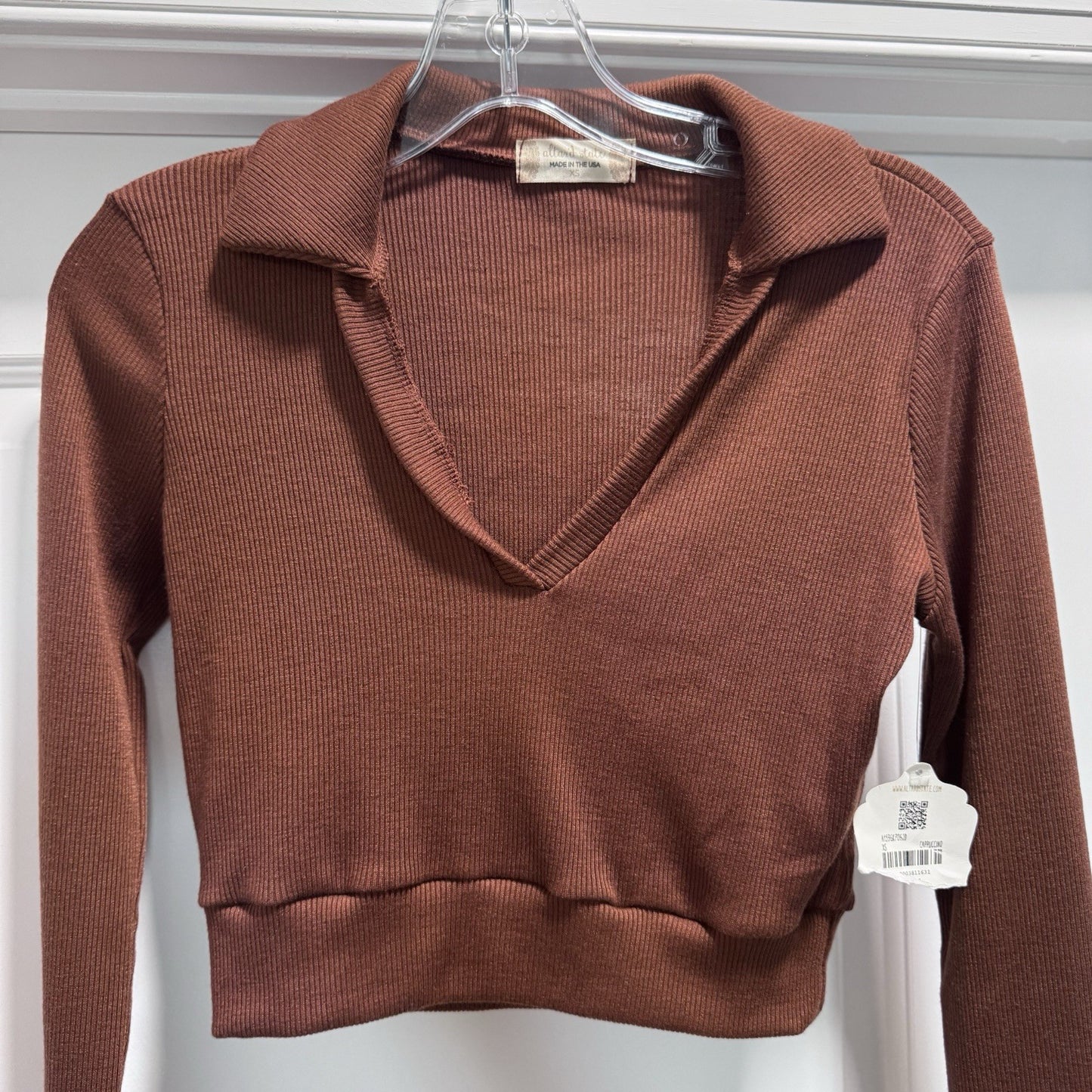 Altar’d State Cropped Sweater Top XS Cappuccino Brown Long Sleeve Collared NWT