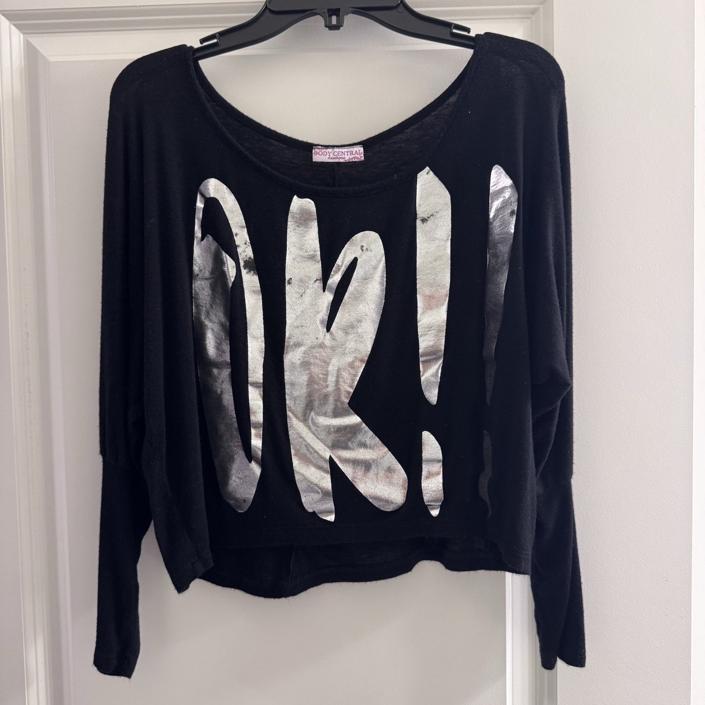 Vintage Y2K Body Central OK! Graphic Dolman Sleeve Top Black Metallic S USA 2007