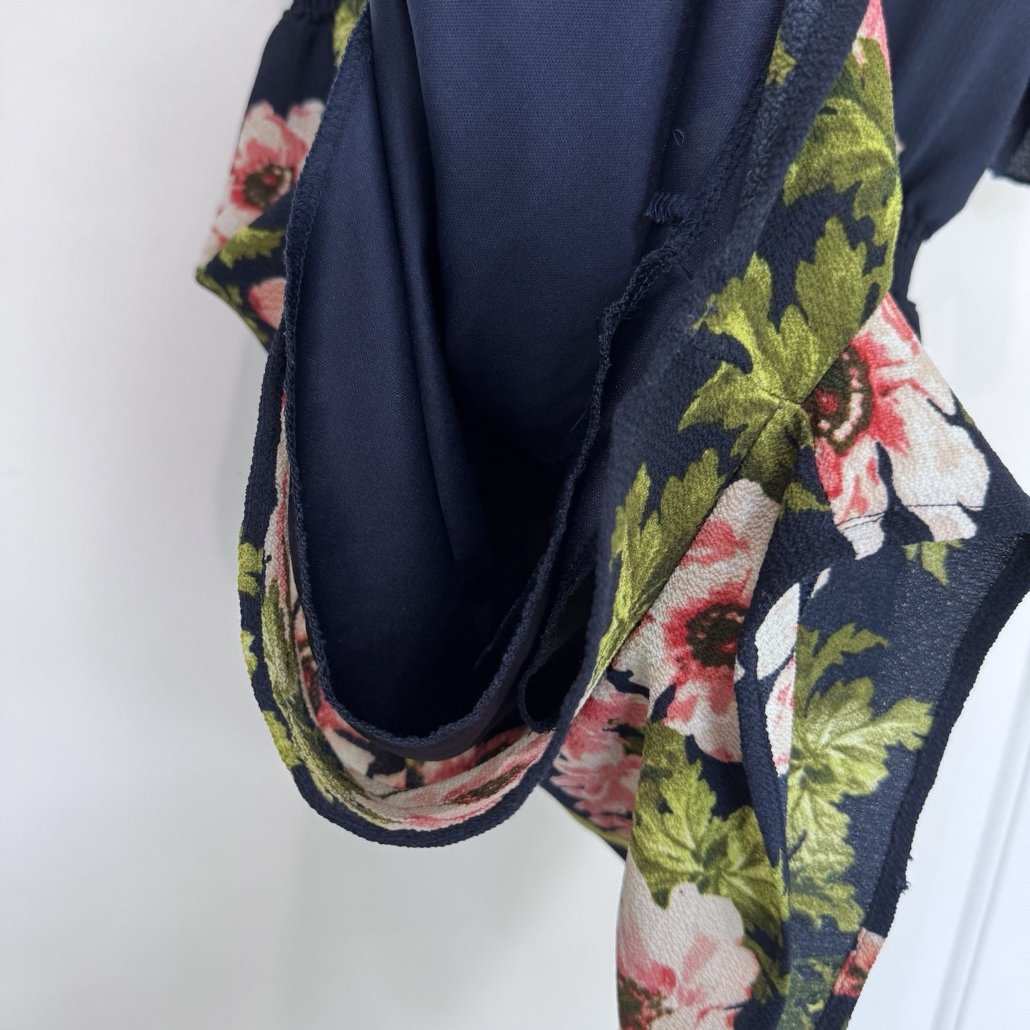 Papaya S Floral Romper Navy Pink Cutout Back Flutter Sleeve Y2K Festival Trendy