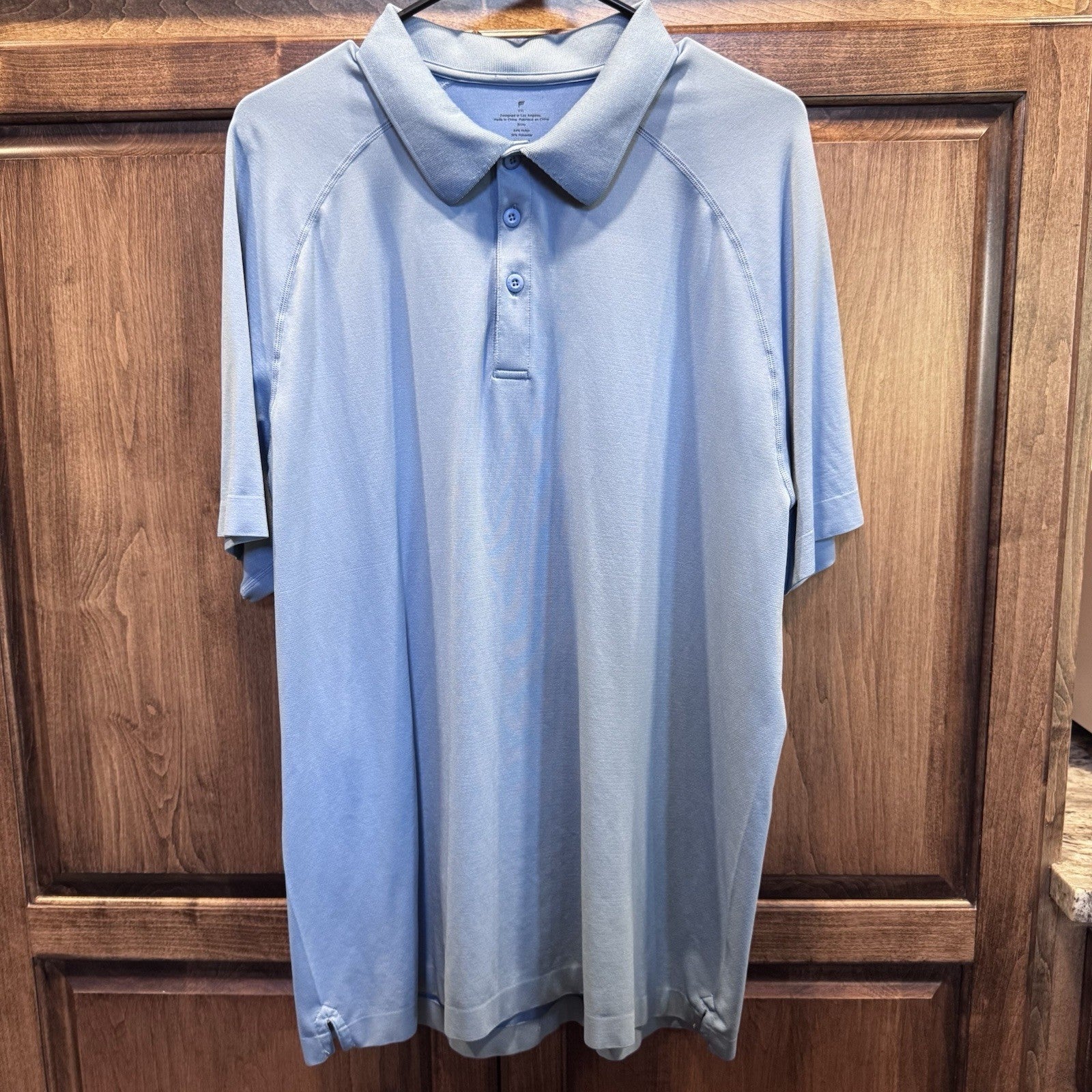 Fabletics Men’s Training day  XXL Light Blue Performance Polo Shirt – Stretch