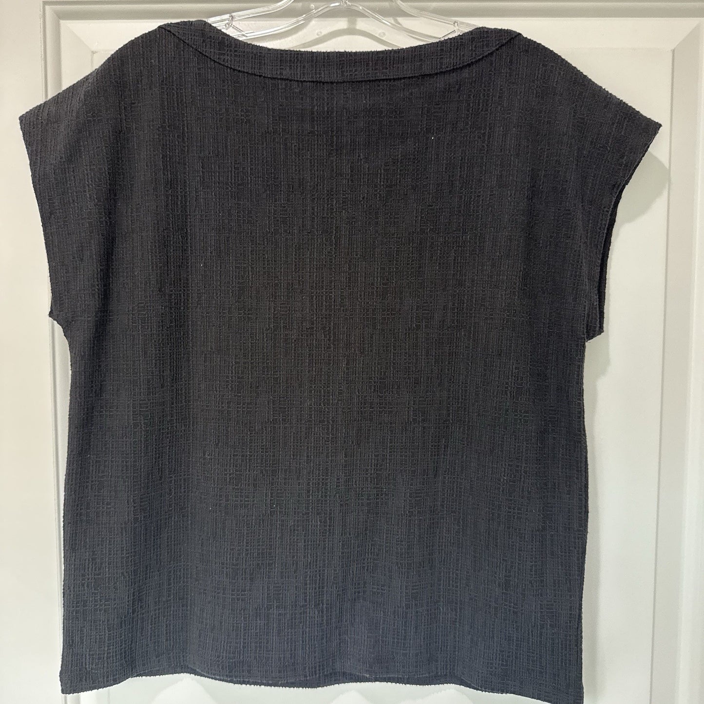 LOFT Outlet Textured Button Shoulder Top Black Sleeveless Blouse Women Small NWT