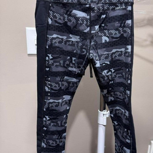 NIKE EPIC LUX TIGHT FIT RUNNING CAPRIS BLACK-GRAY CAMO PRINT Women's size small