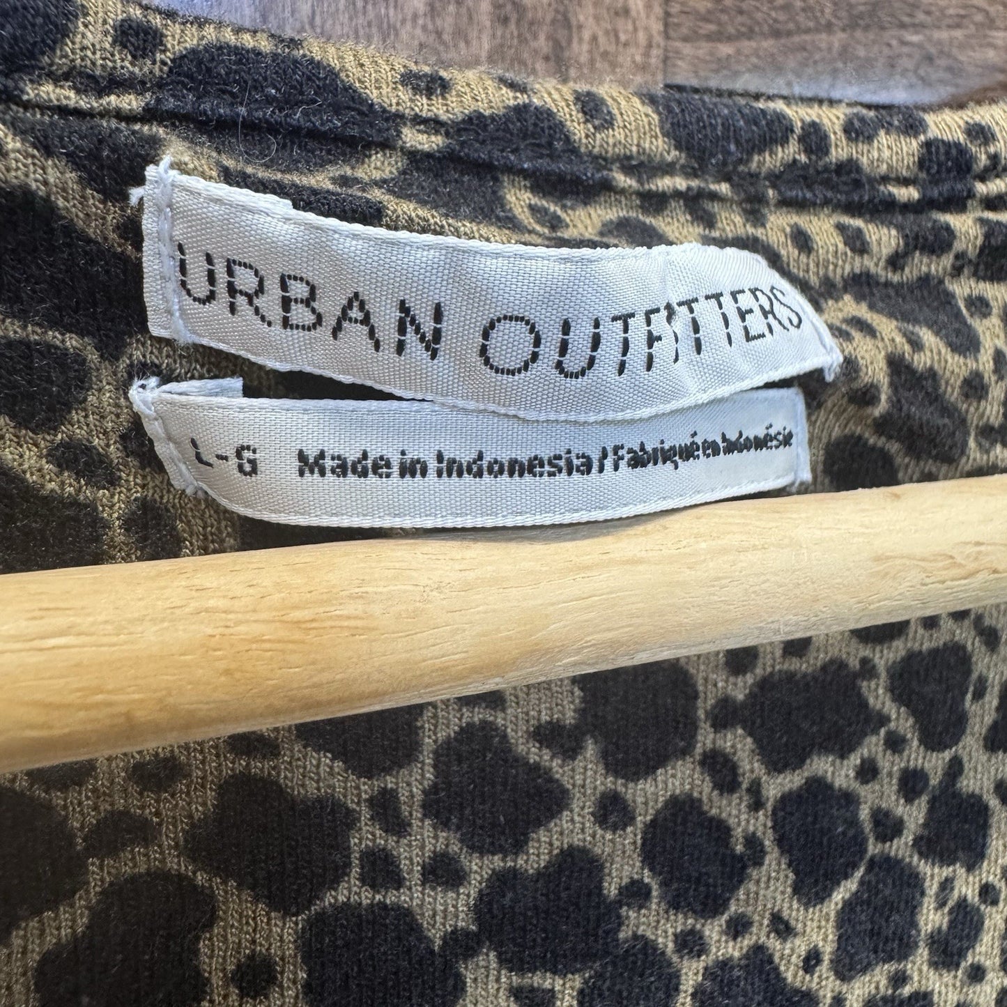 Urban Outfitters Leopard Print Smocked Crop Top Women’s Size L