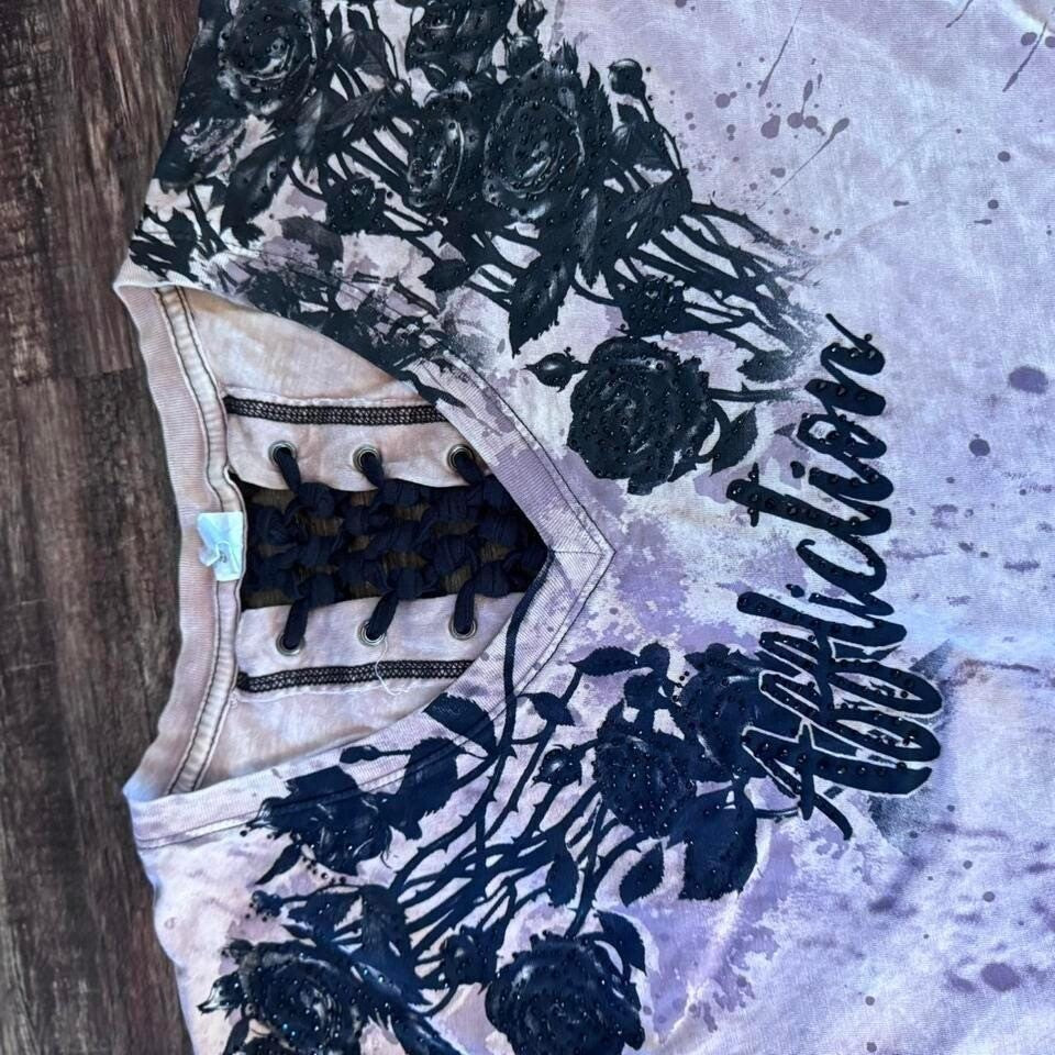 Affliction Provo V-Neck T-Shirt Large vintage other rhinestones and tie