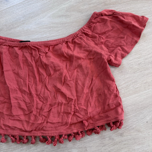 Forever 21 Off Shoulder Crop Top Red Tassel Hem Short Sleeve Women’s S